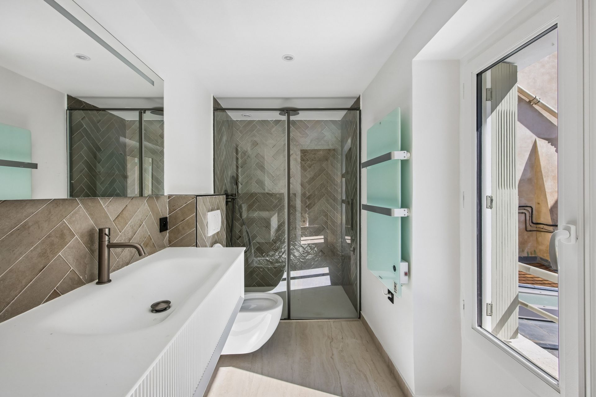 luxury apartment 5 Rooms for sale on VERSAILLES (78000)