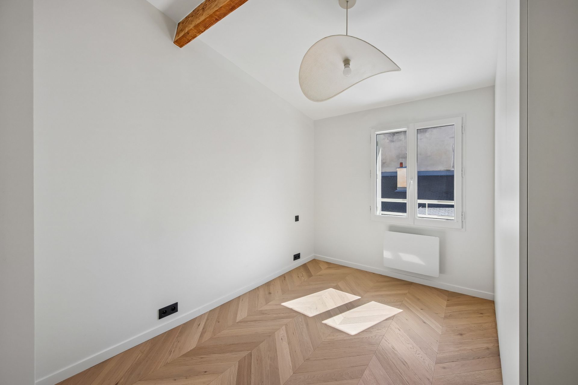 luxury apartment 5 Rooms for sale on VERSAILLES (78000)