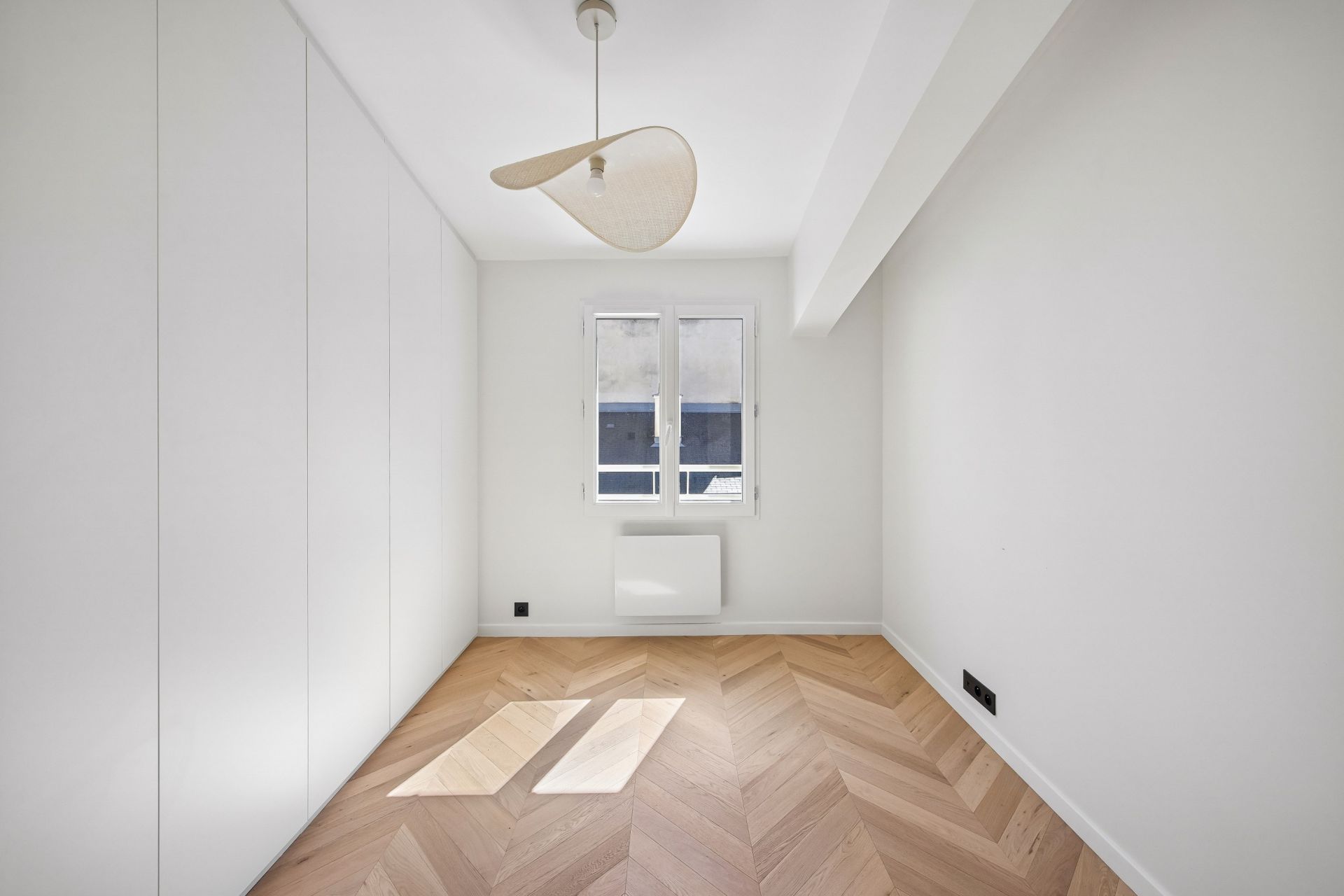 luxury apartment 5 Rooms for sale on VERSAILLES (78000)