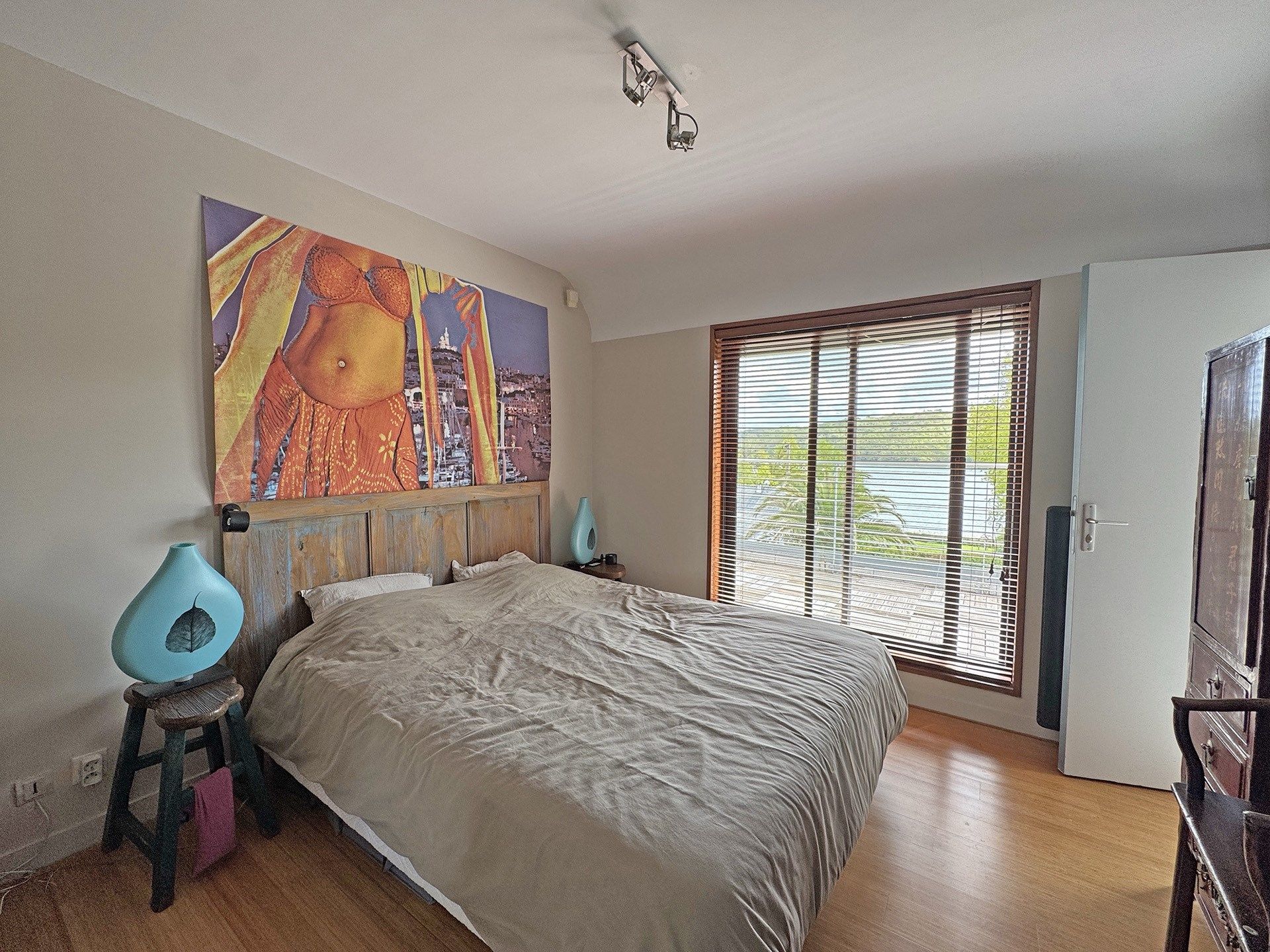luxury house 8 Rooms for sale on LOGONNA DAOULAS (29460)