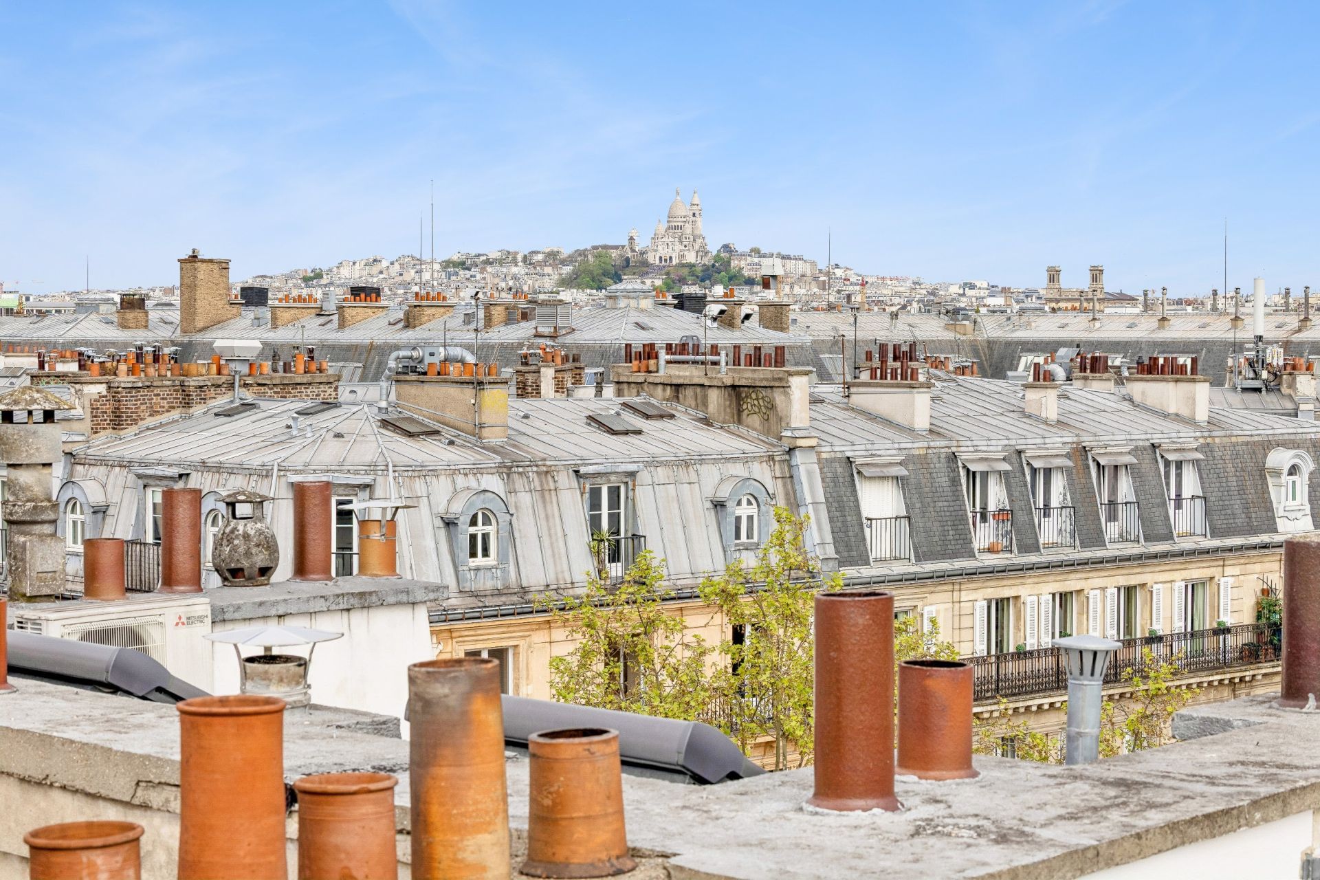 luxury apartment 6 Rooms for sale on PARIS (75003)