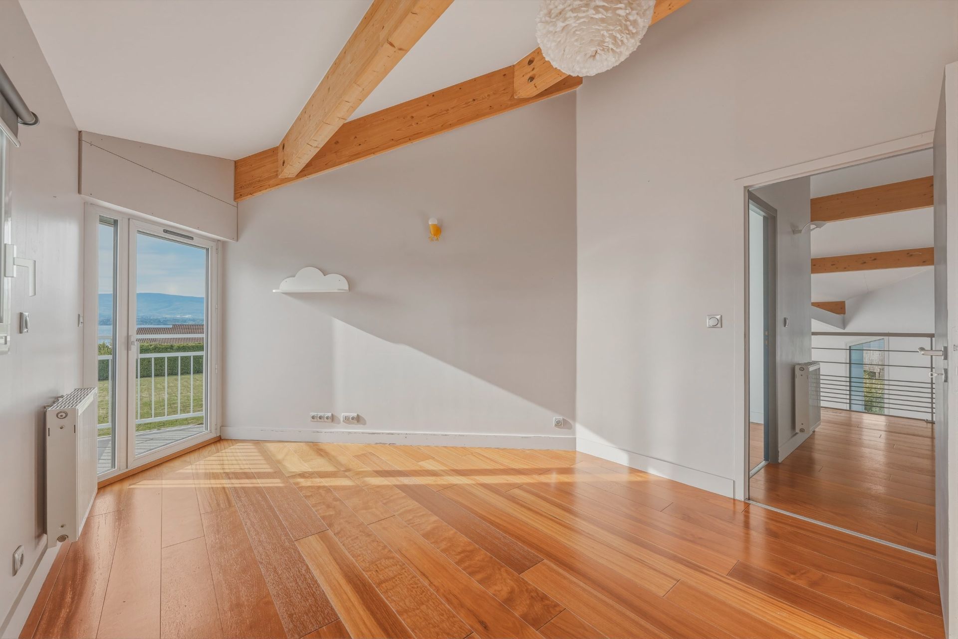 architect's house 8 Rooms for sale on NERNIER (74140)