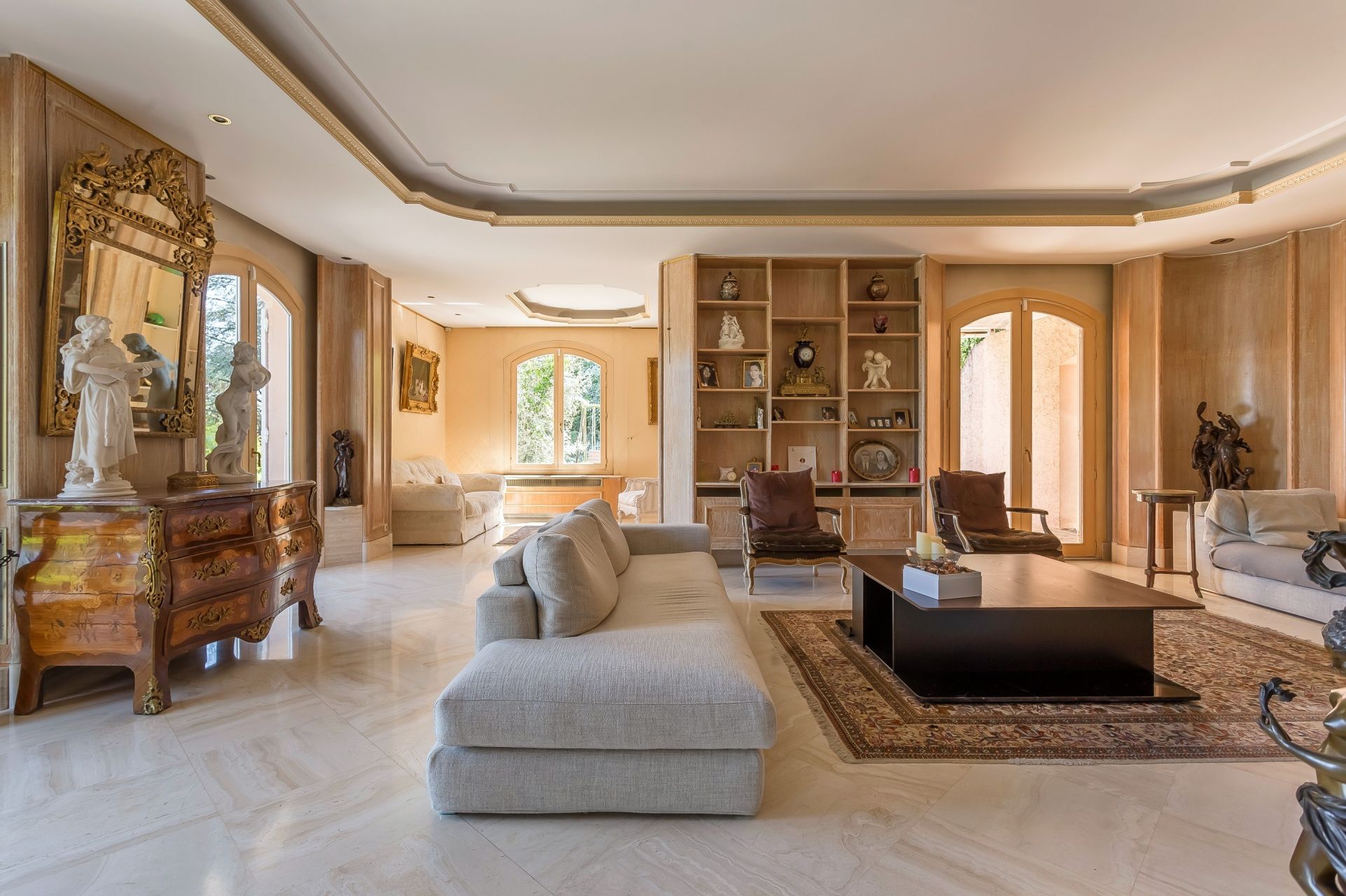 maison de luxe 7 Pièces en vente sur ST CYR AU MONT D OR (69450)