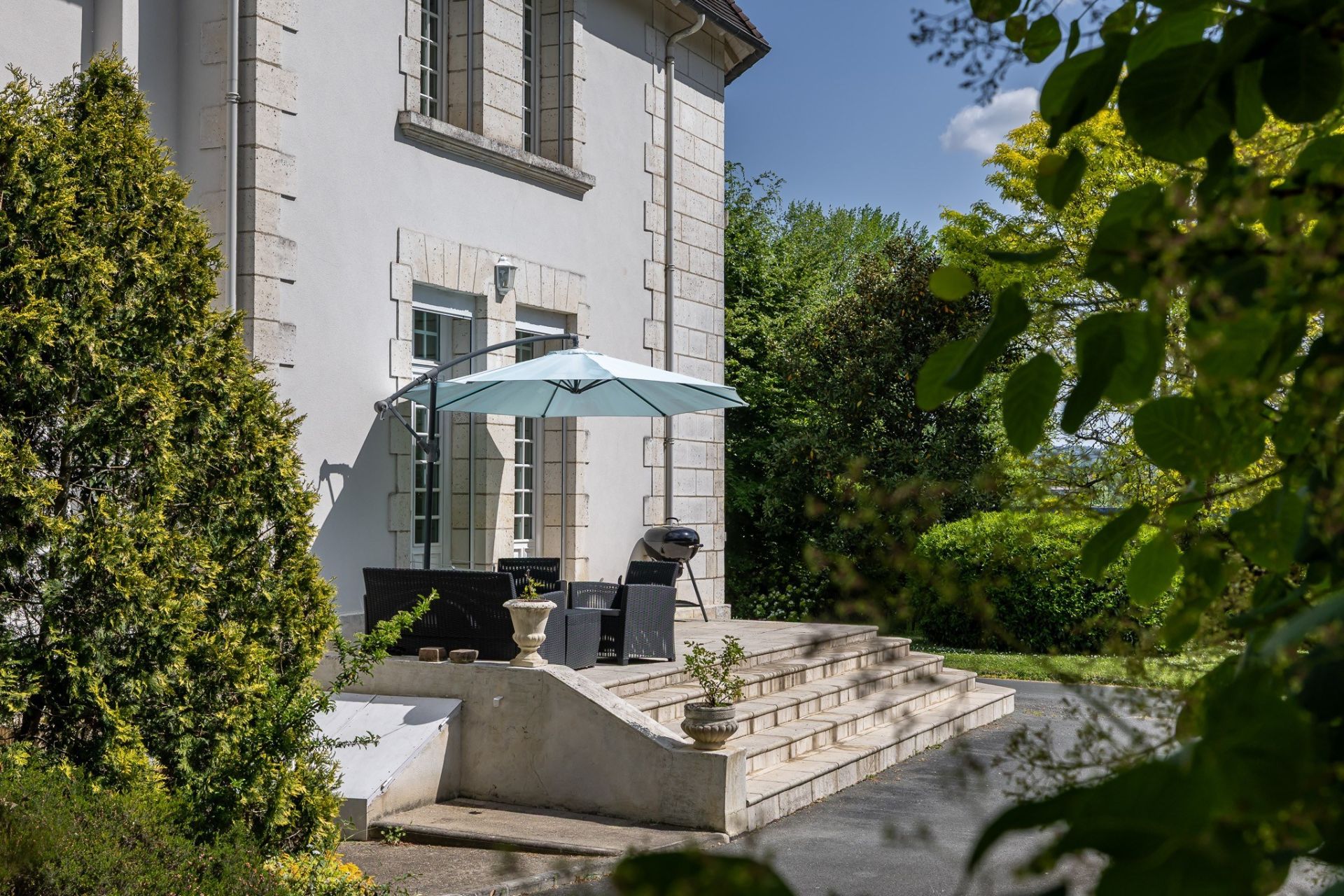 maison de luxe 8 Pièces en vente sur NEUVIC (24190)