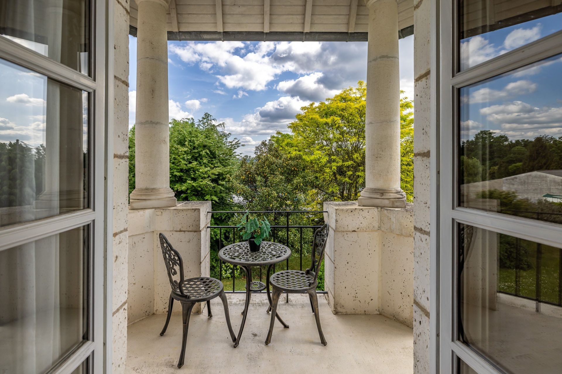 maison de luxe 8 Pièces en vente sur NEUVIC (24190)