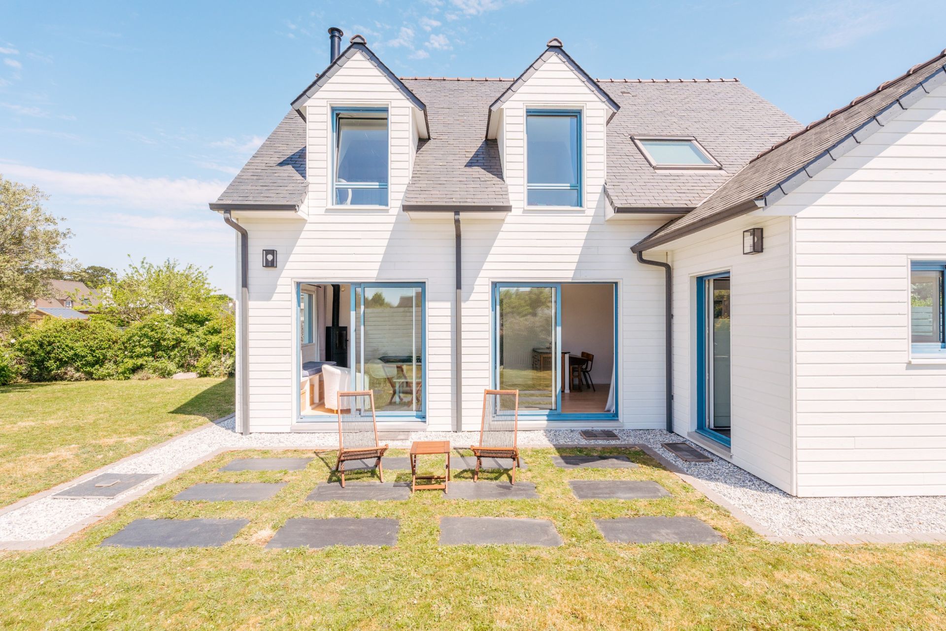 luxury house 6 Rooms for sale on LOCMARIAQUER (56740)