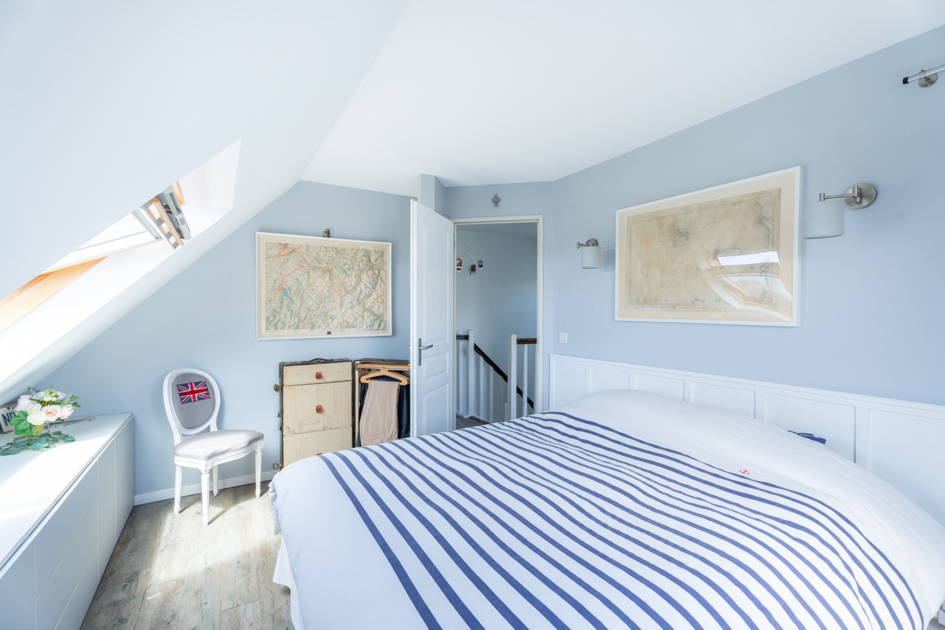 luxury house 6 Rooms for sale on LOCMARIAQUER (56740)