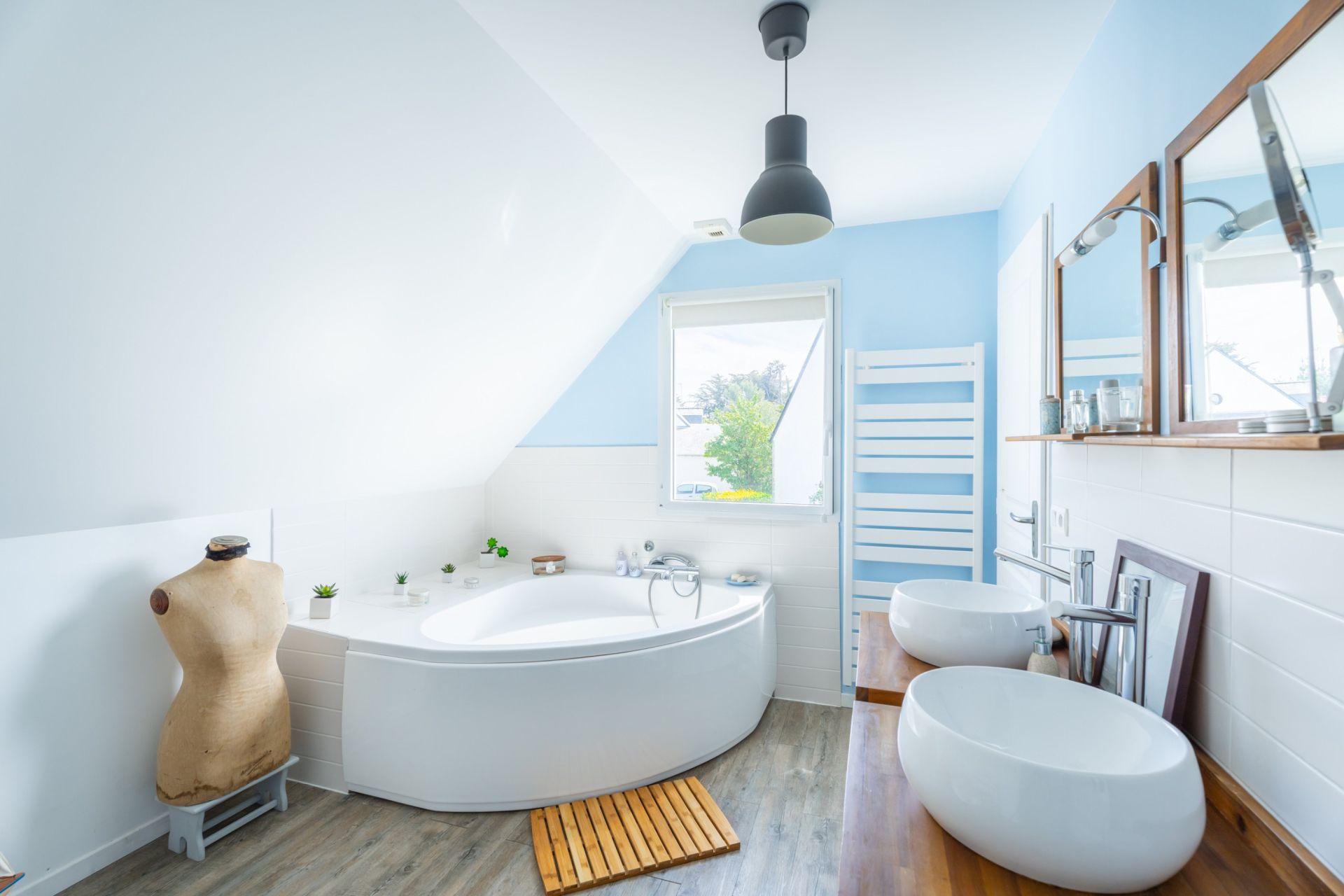 luxury house 6 Rooms for sale on LOCMARIAQUER (56740)