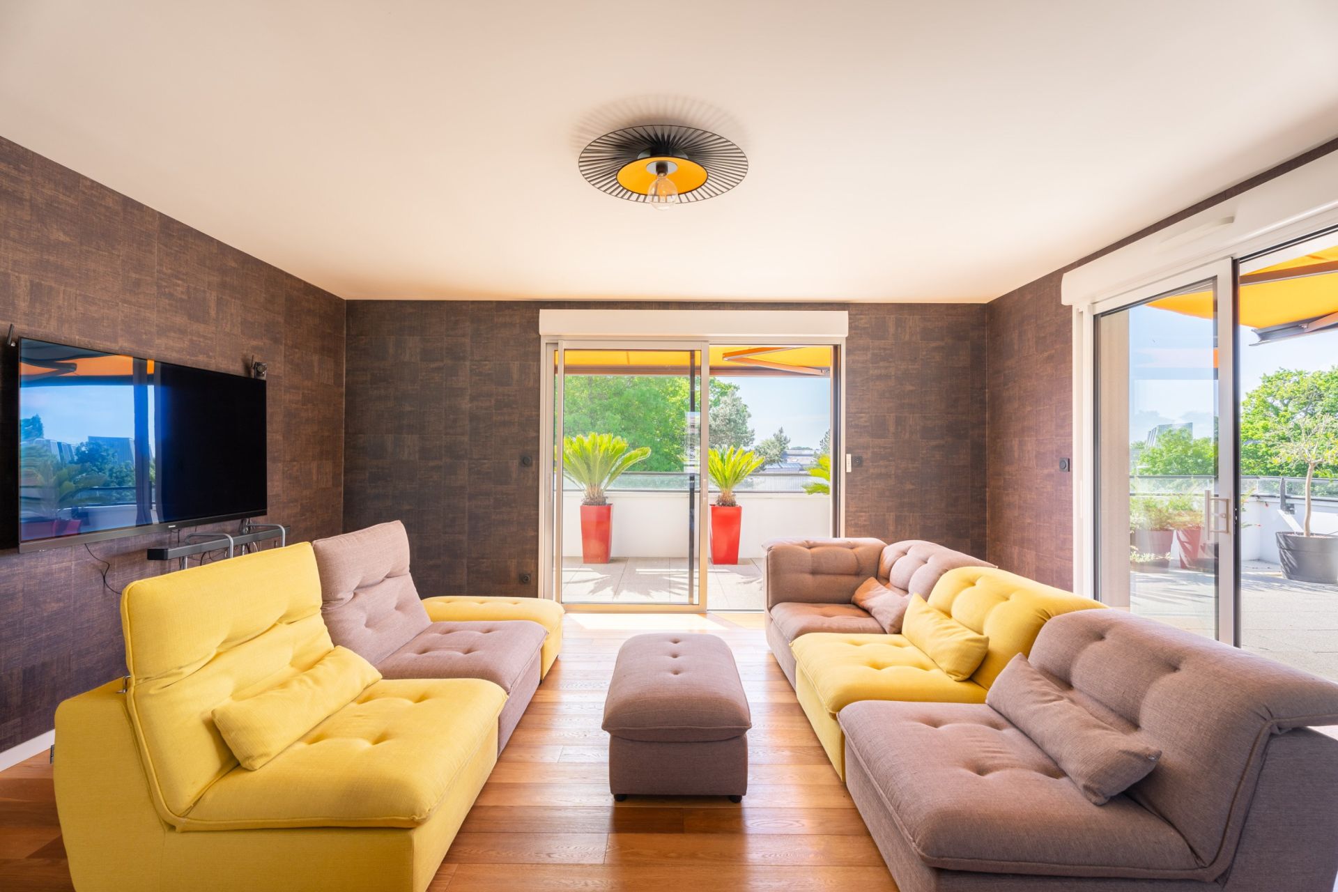 luxury apartment 4 Rooms for sale on ARRADON (56610)