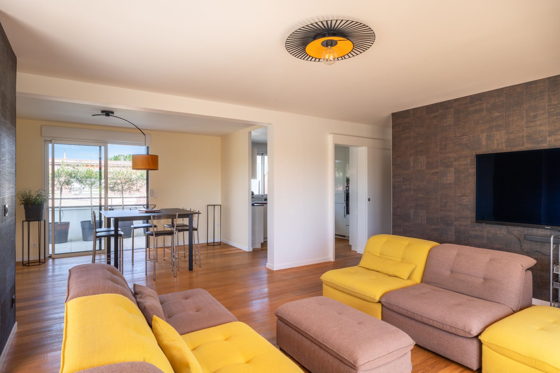 luxury apartment 4 Rooms for sale on ARRADON (56610)