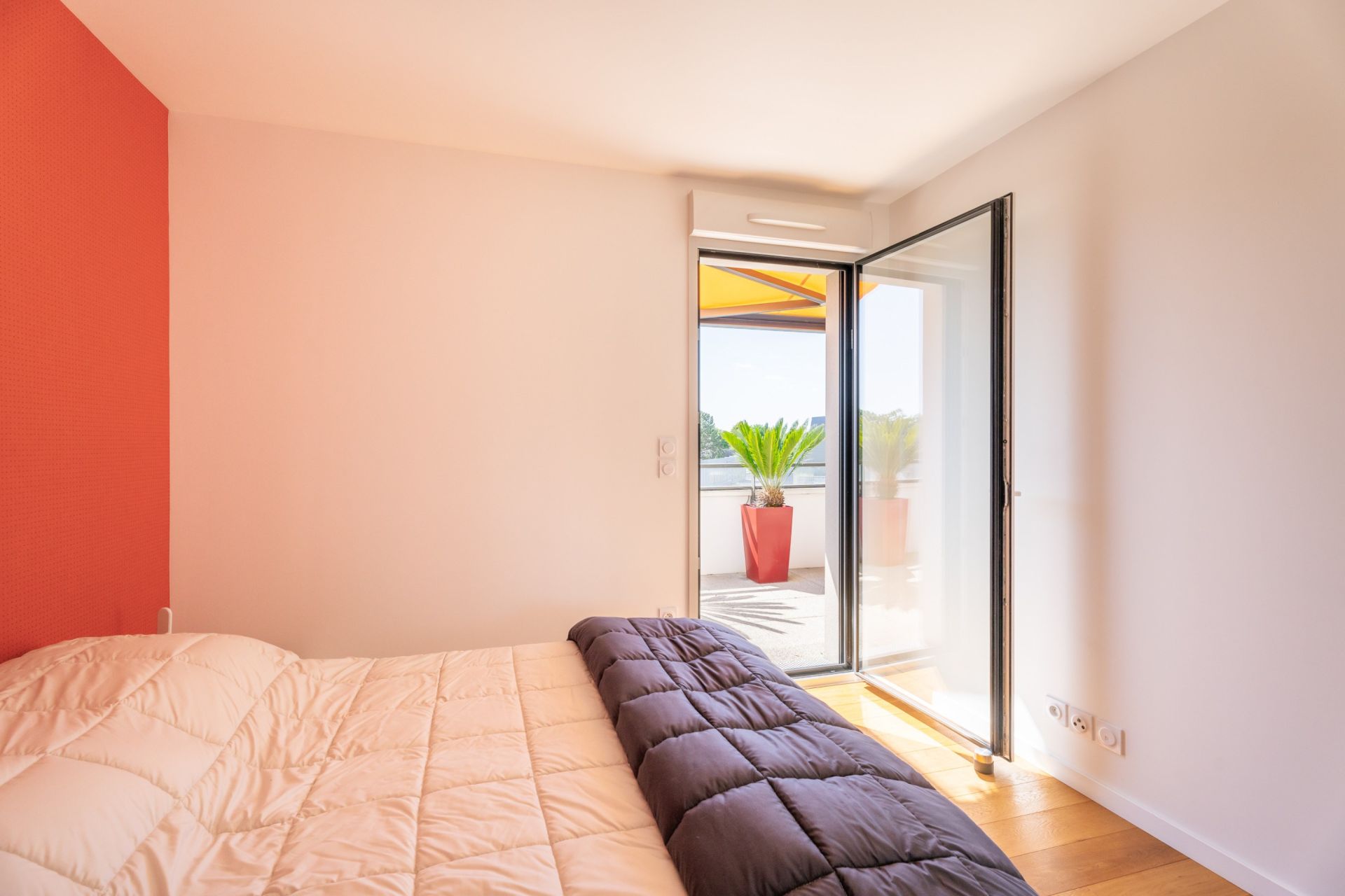 luxury apartment 4 Rooms for sale on ARRADON (56610)