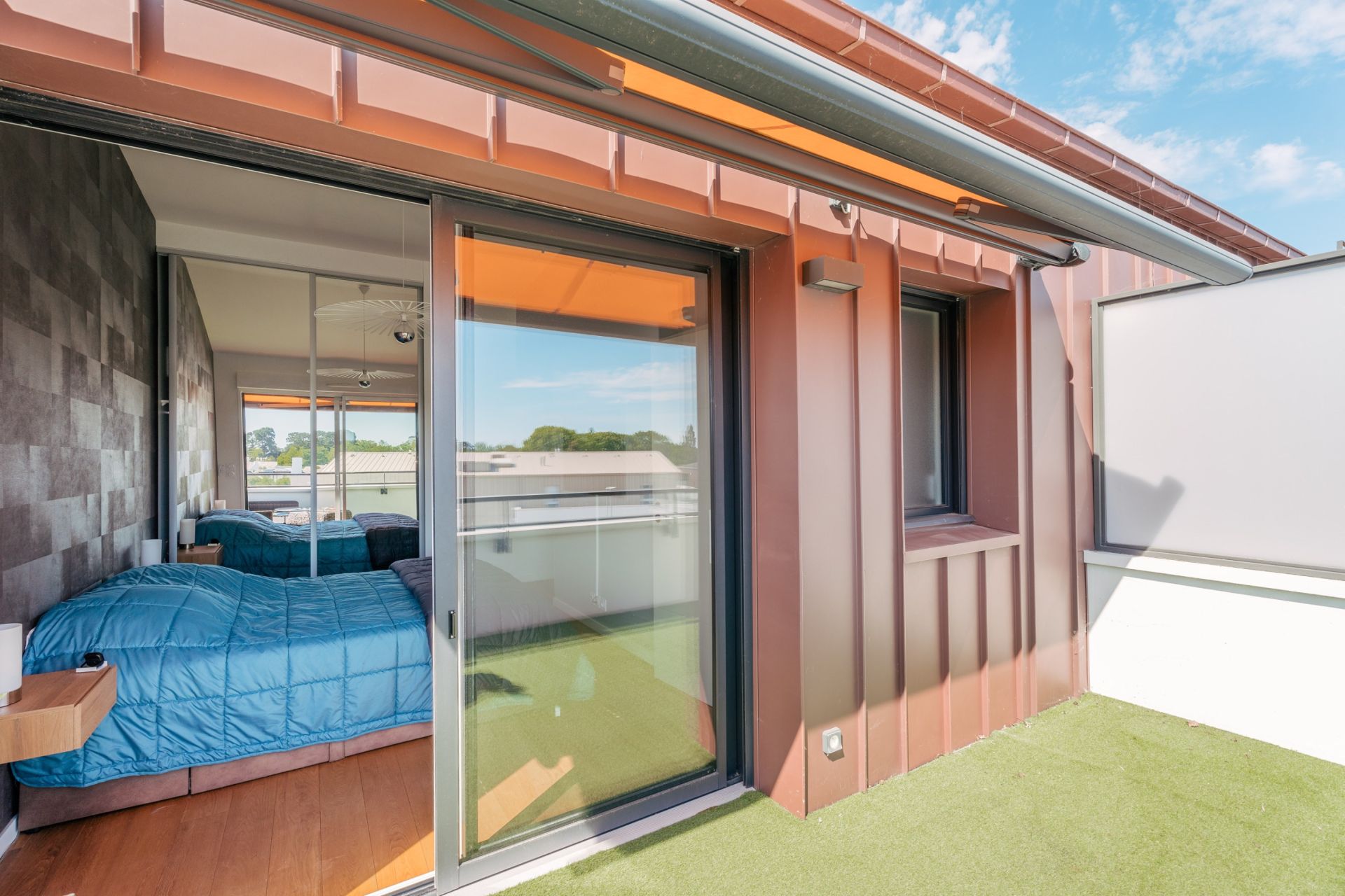 luxury apartment 4 Rooms for sale on ARRADON (56610)