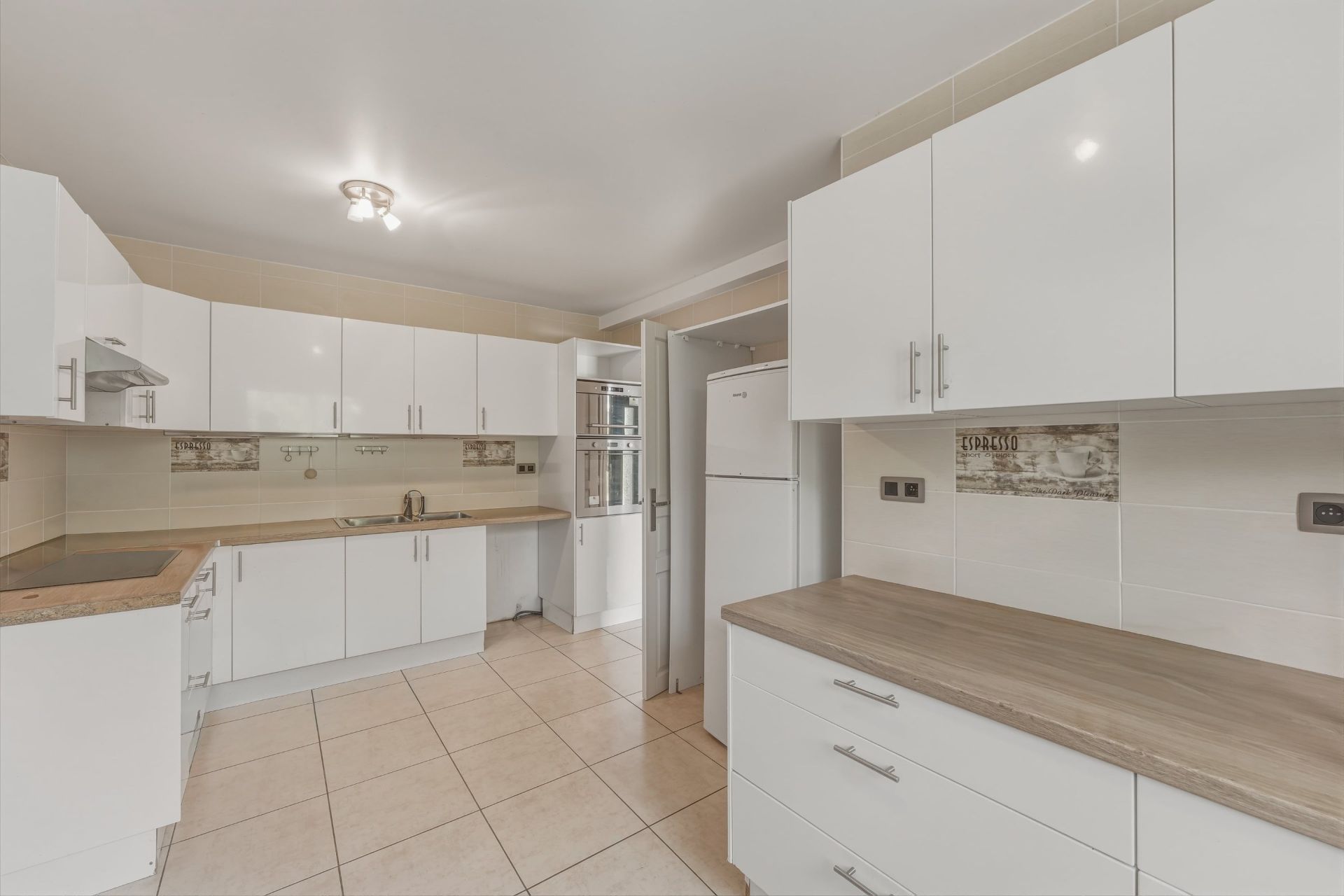 maison de luxe 7 Pièces en vente sur DIVONNE LES BAINS (01220)