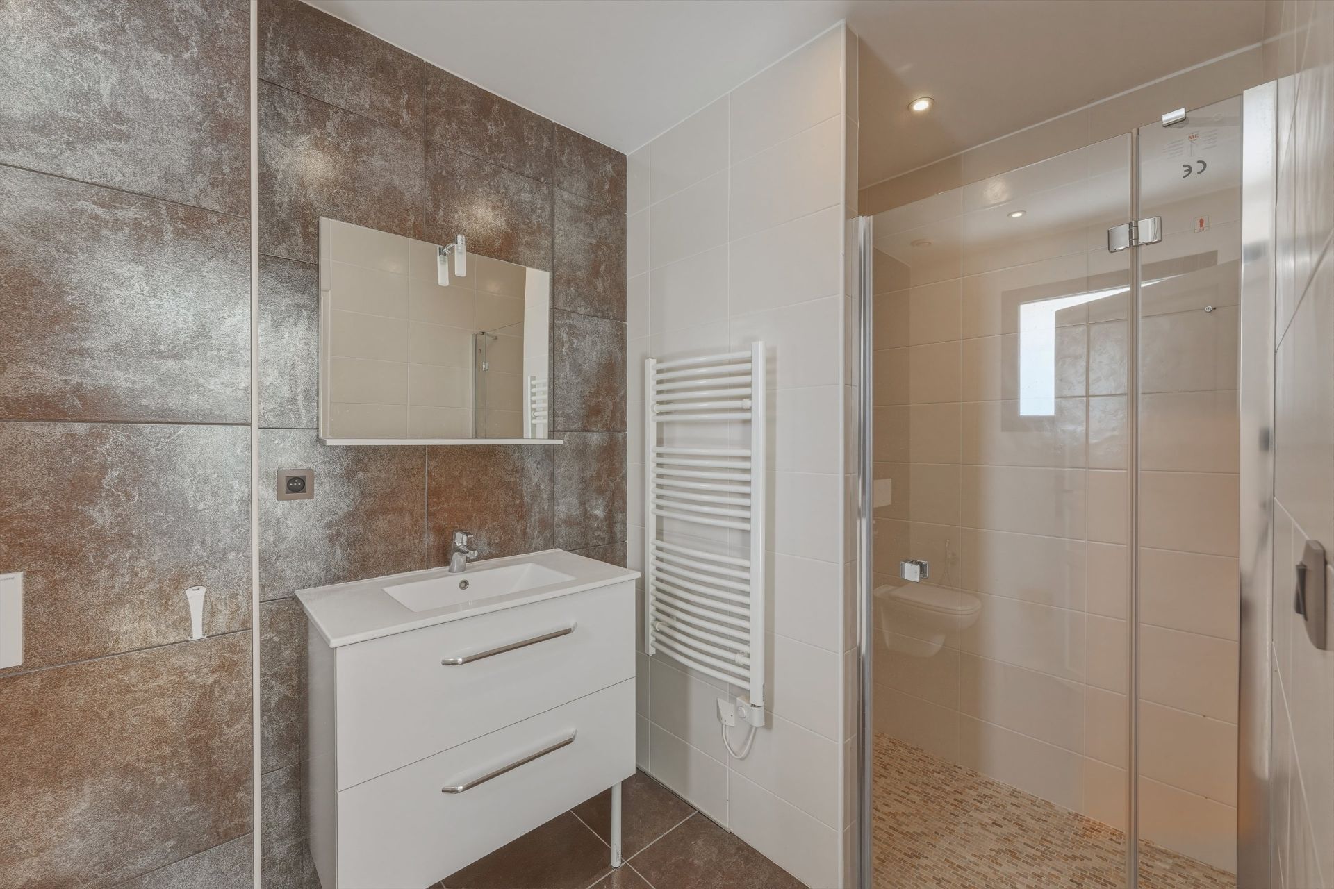 maison de luxe 7 Pièces en vente sur DIVONNE LES BAINS (01220)