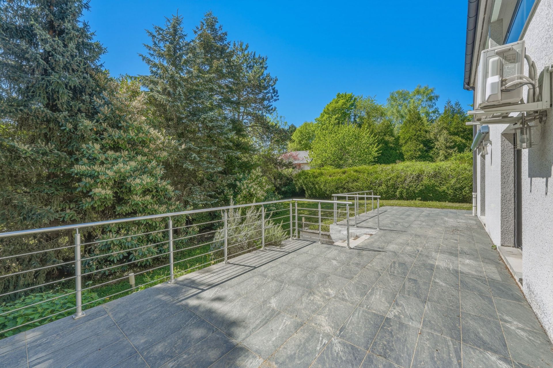 maison de luxe 7 Pièces en vente sur DIVONNE LES BAINS (01220)