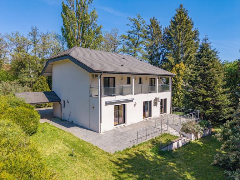 maison de luxe 7 Pièces en vente sur DIVONNE LES BAINS (01220)