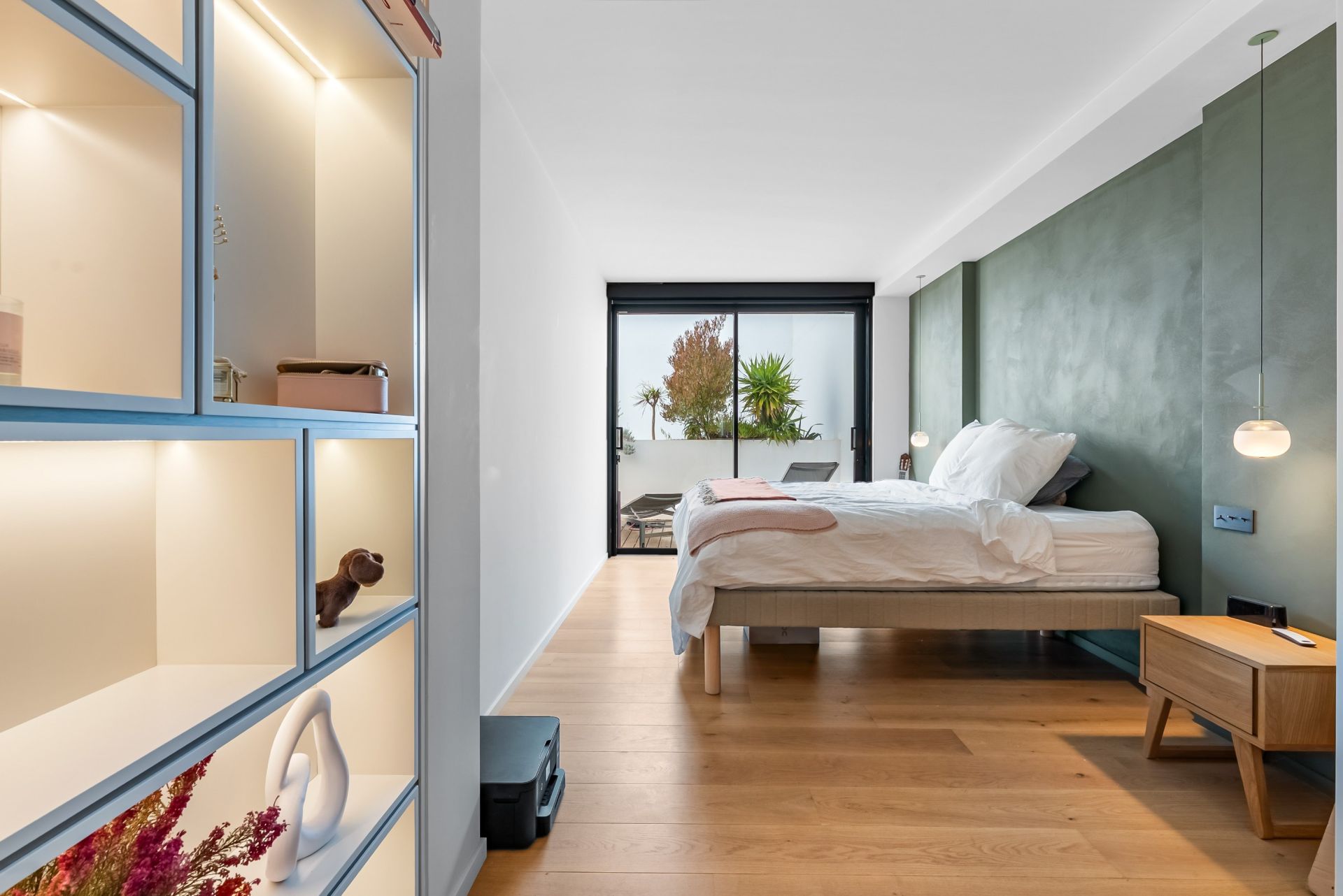luxury apartment 3 Rooms for rent on MARSEILLE (13007)