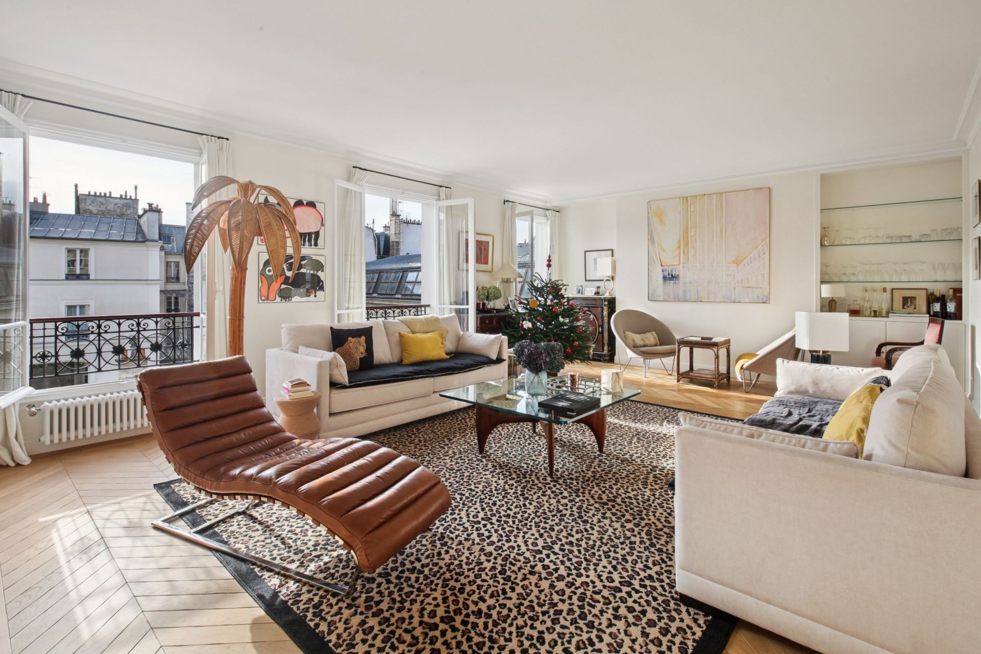 luxury apartment 5 Rooms for sale on PARIS (75006)