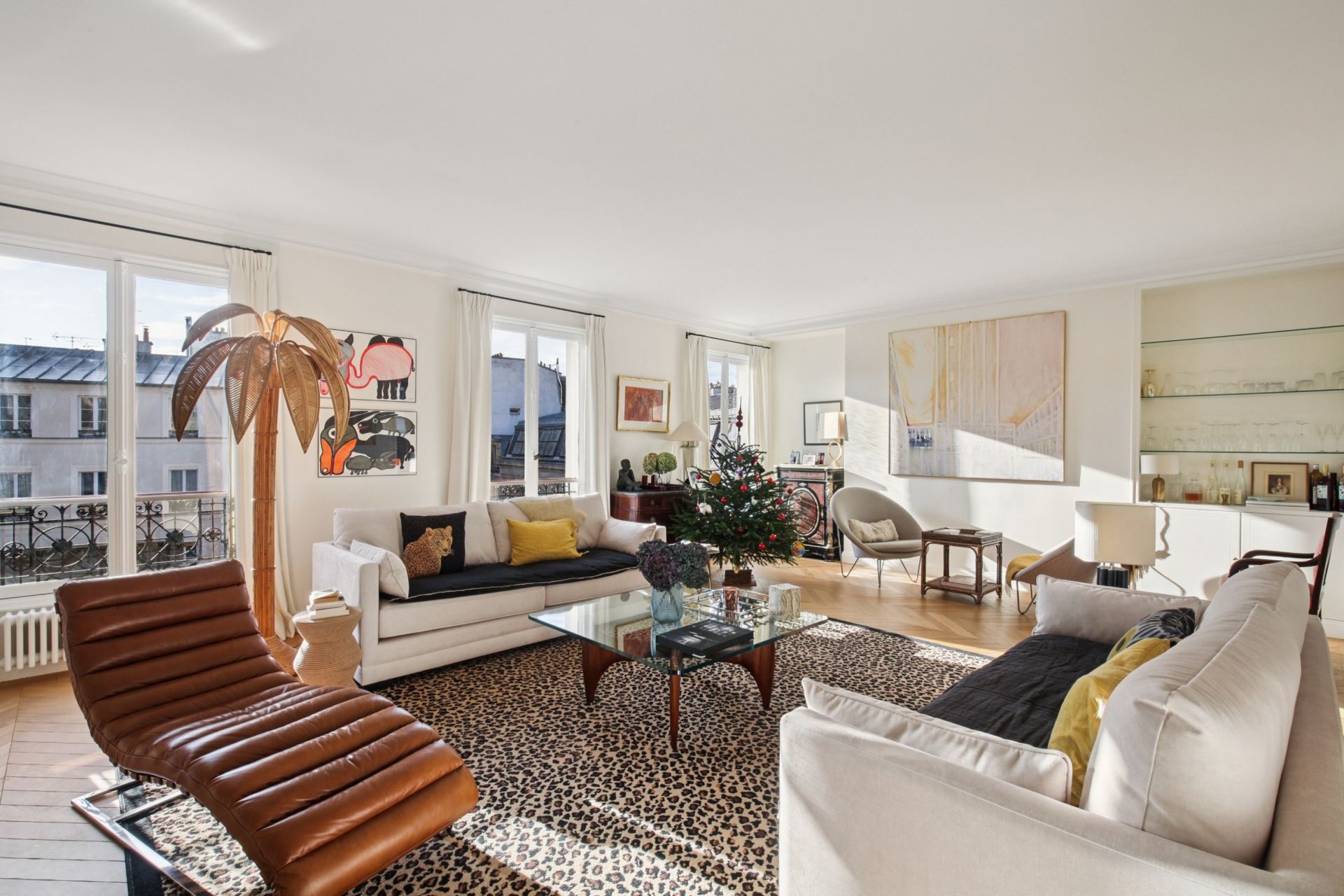 luxury apartment 5 Rooms for sale on PARIS (75006)