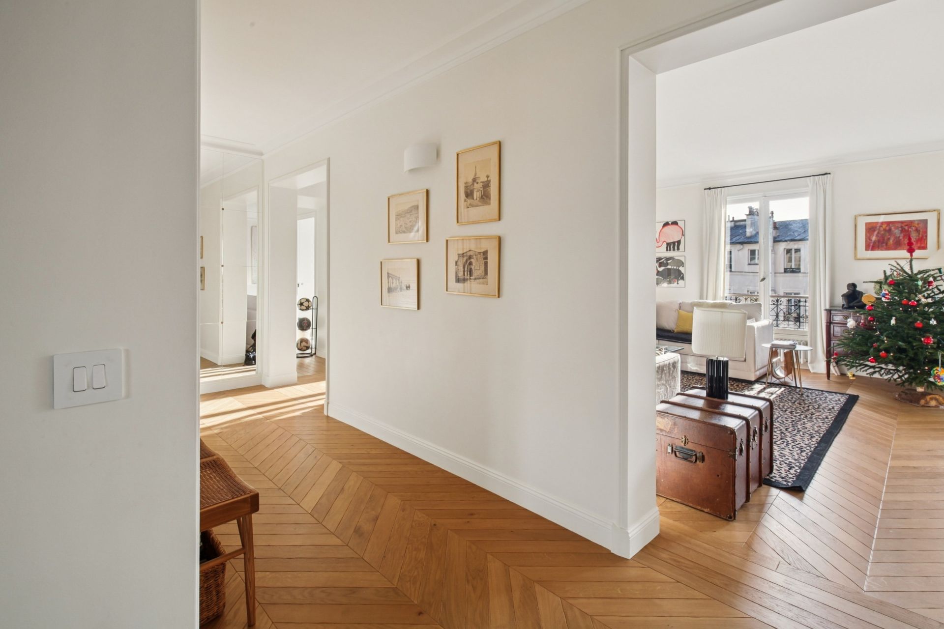 luxury apartment 5 Rooms for sale on PARIS (75006)
