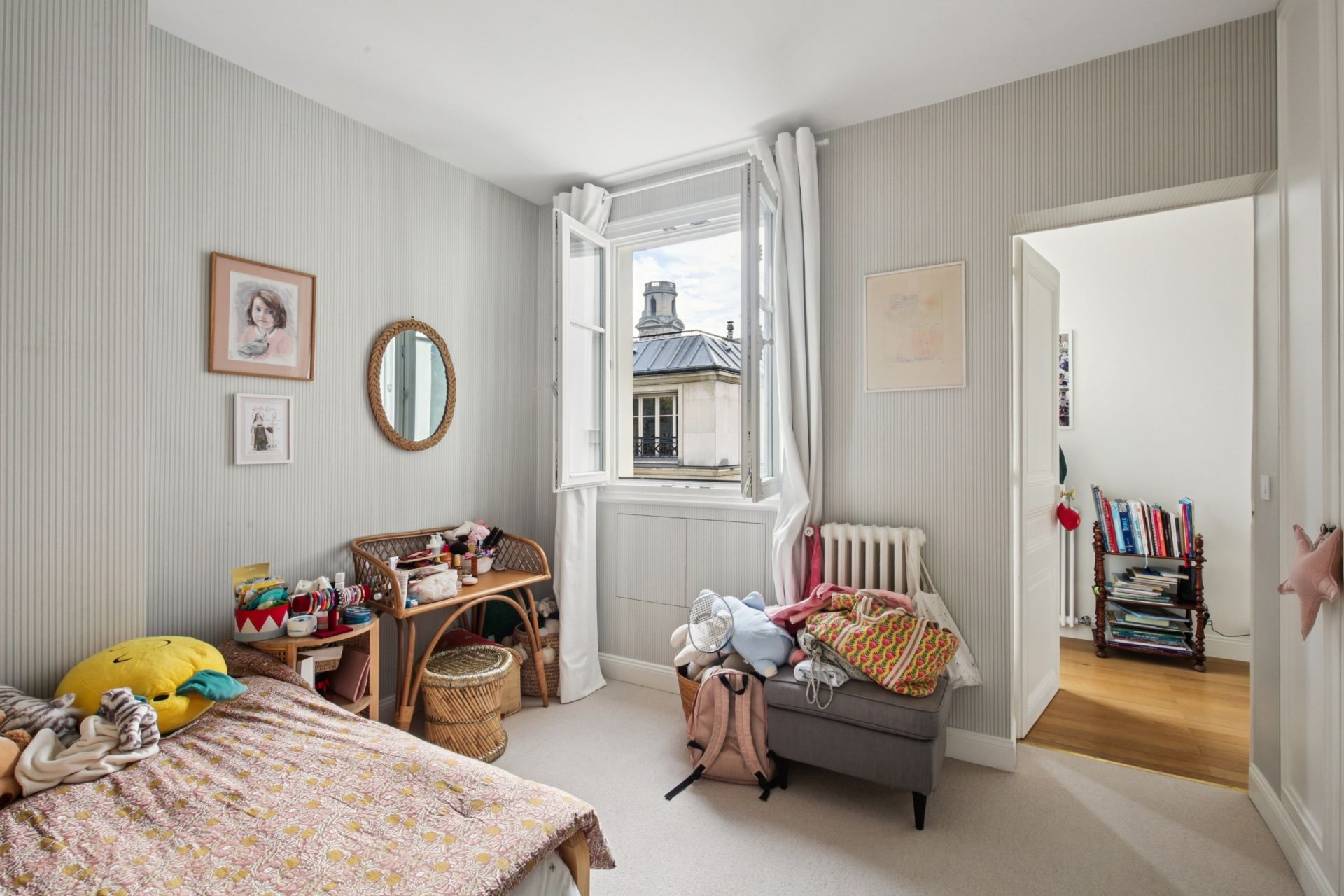 luxury apartment 5 Rooms for sale on PARIS (75006)