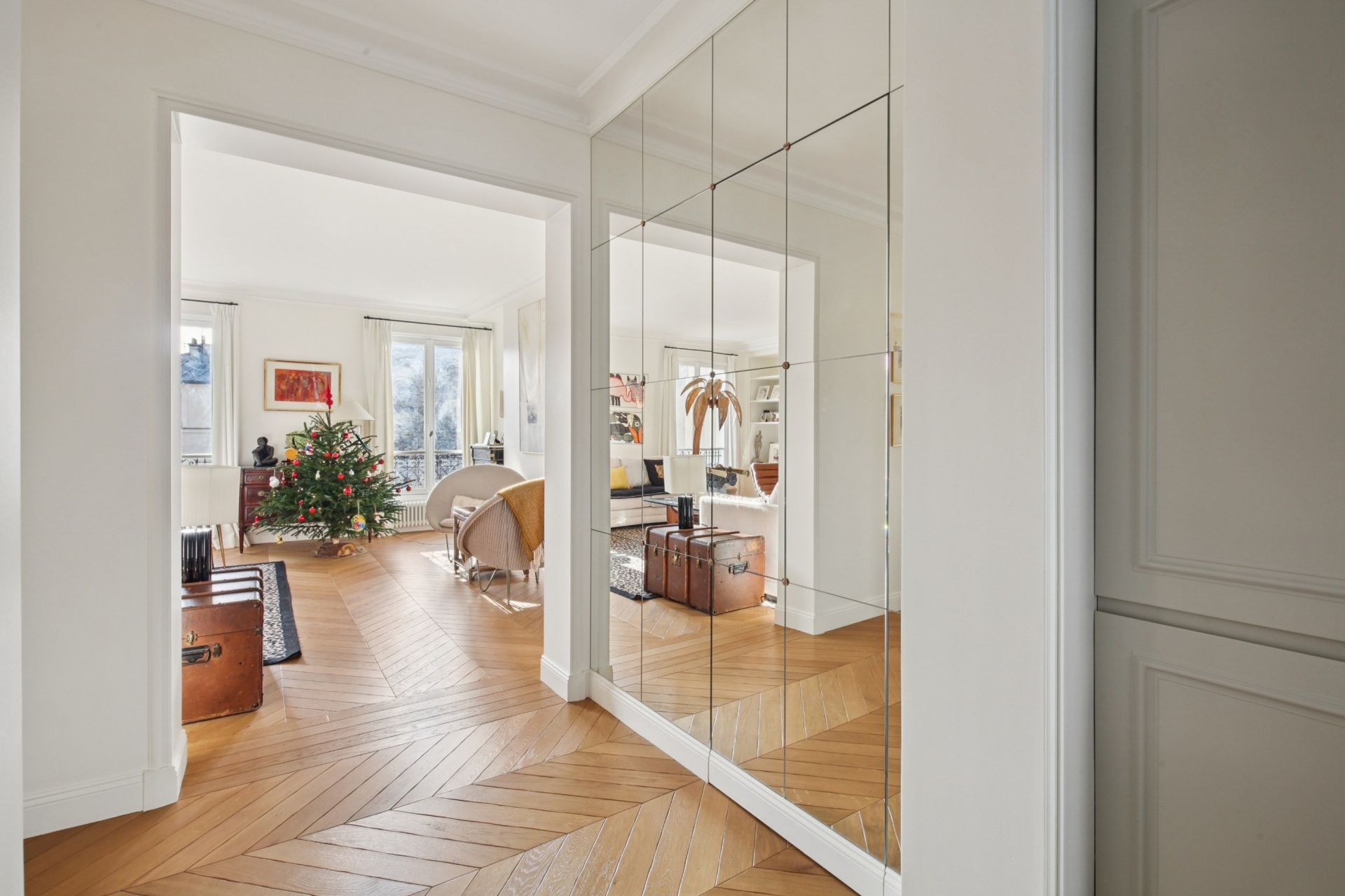 luxury apartment 5 Rooms for sale on PARIS (75006)