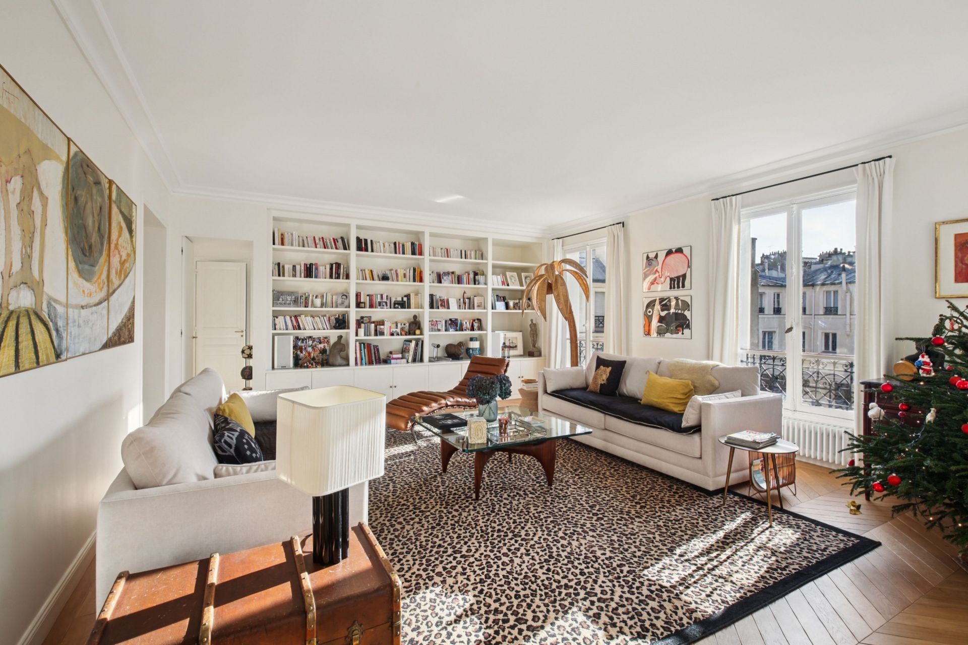 luxury apartment 5 Rooms for sale on PARIS (75006)