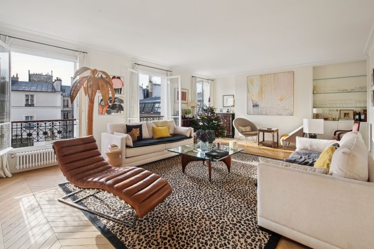 luxury apartment 5 Rooms for sale on PARIS (75006)