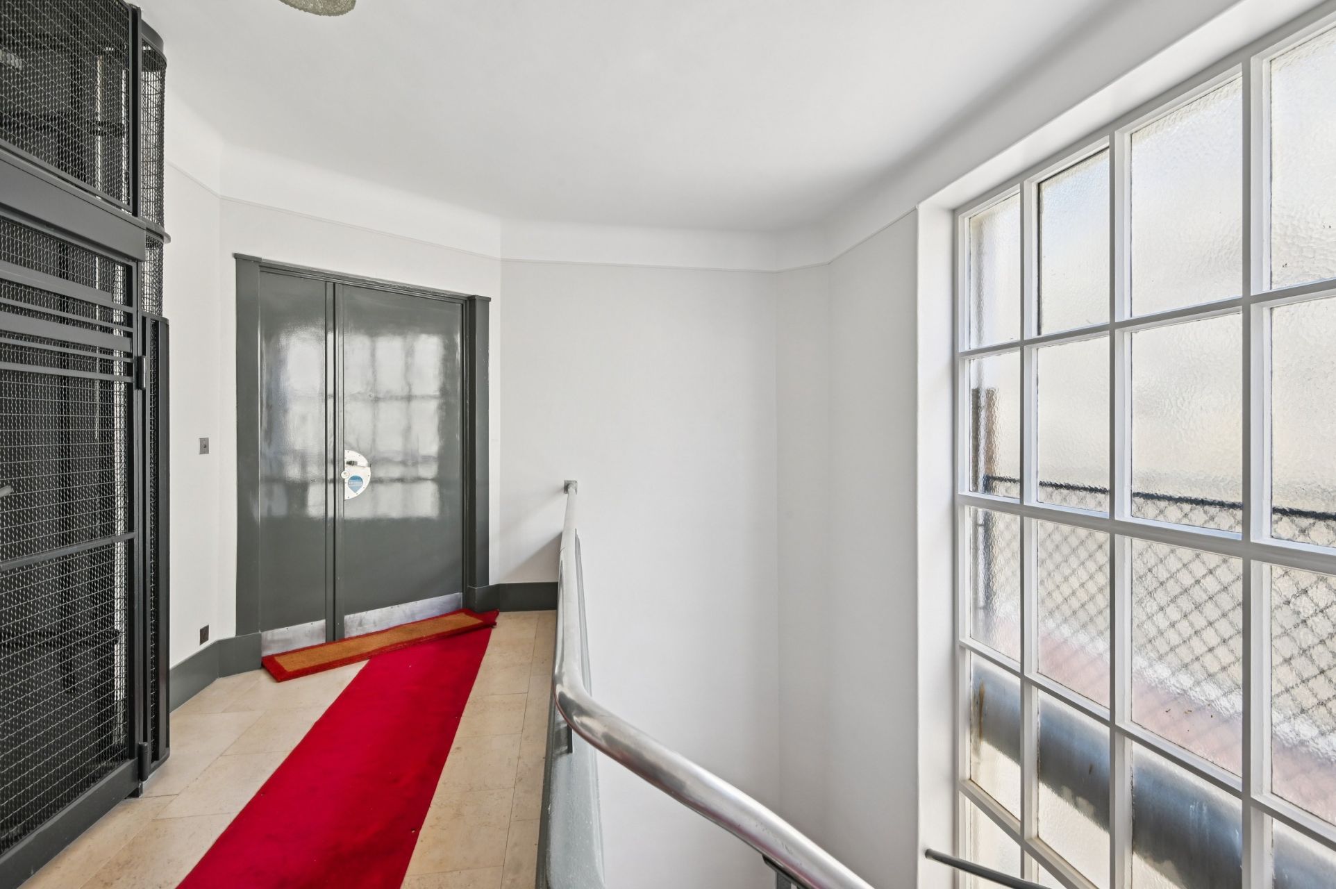 duplex de luxe 3 Pièces en vente sur PARIS (75116)