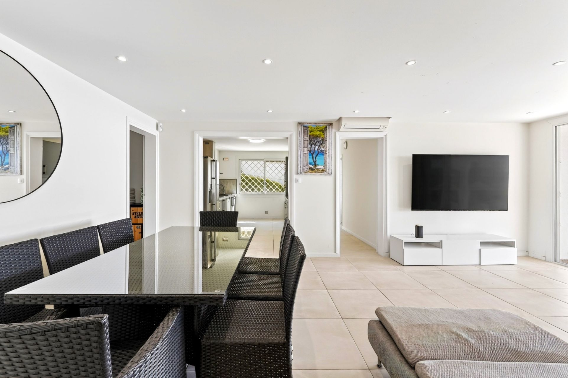 luxury house 5 Rooms for seasonal rent on SANARY SUR MER (83110)