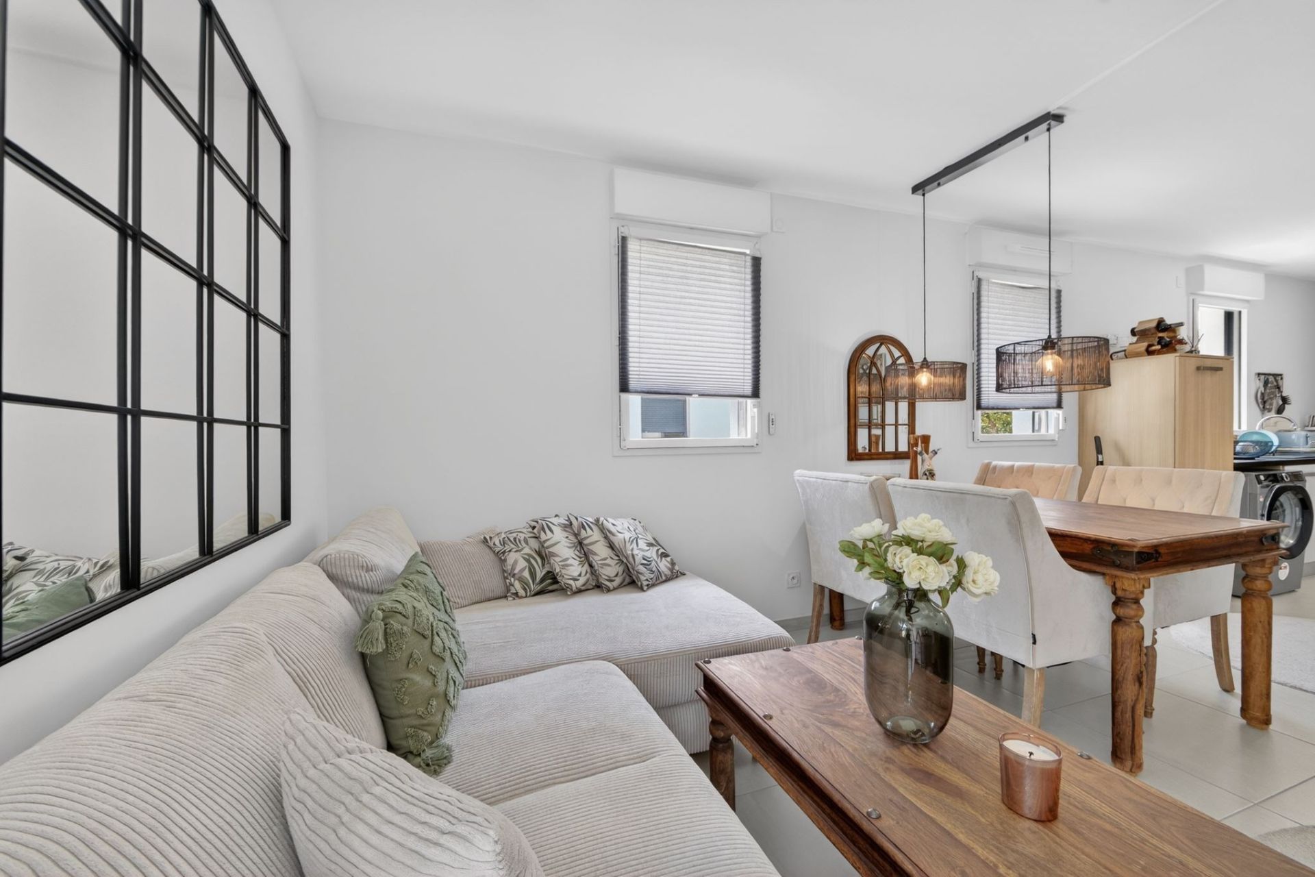 luxury apartment 2 Rooms for sale on CANNES (06400)