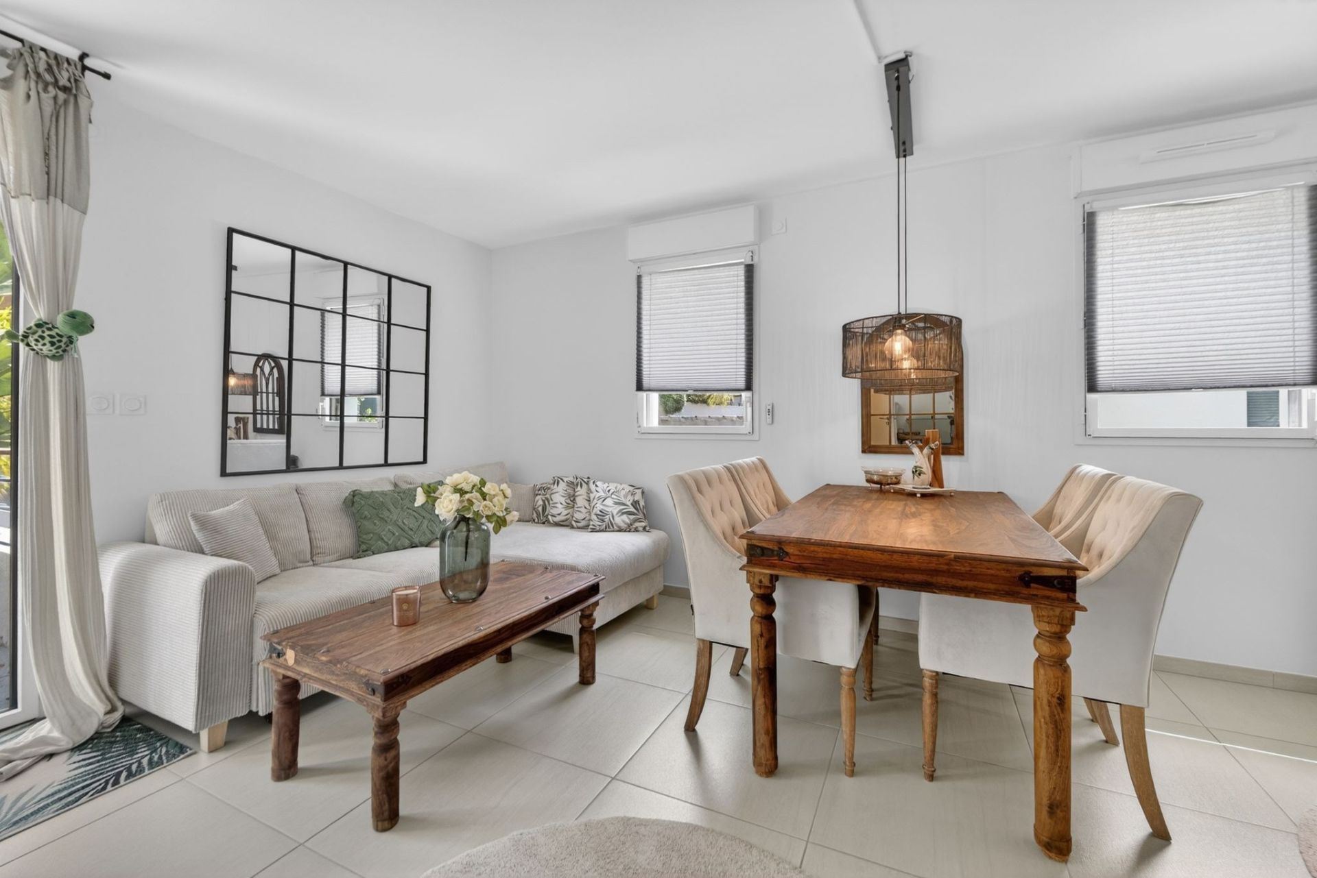 luxury apartment 2 Rooms for sale on CANNES (06400)