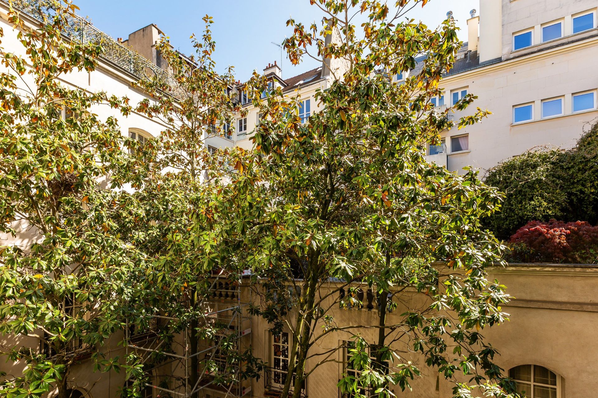 luxury apartment 6 Rooms for sale on PARIS (75006)