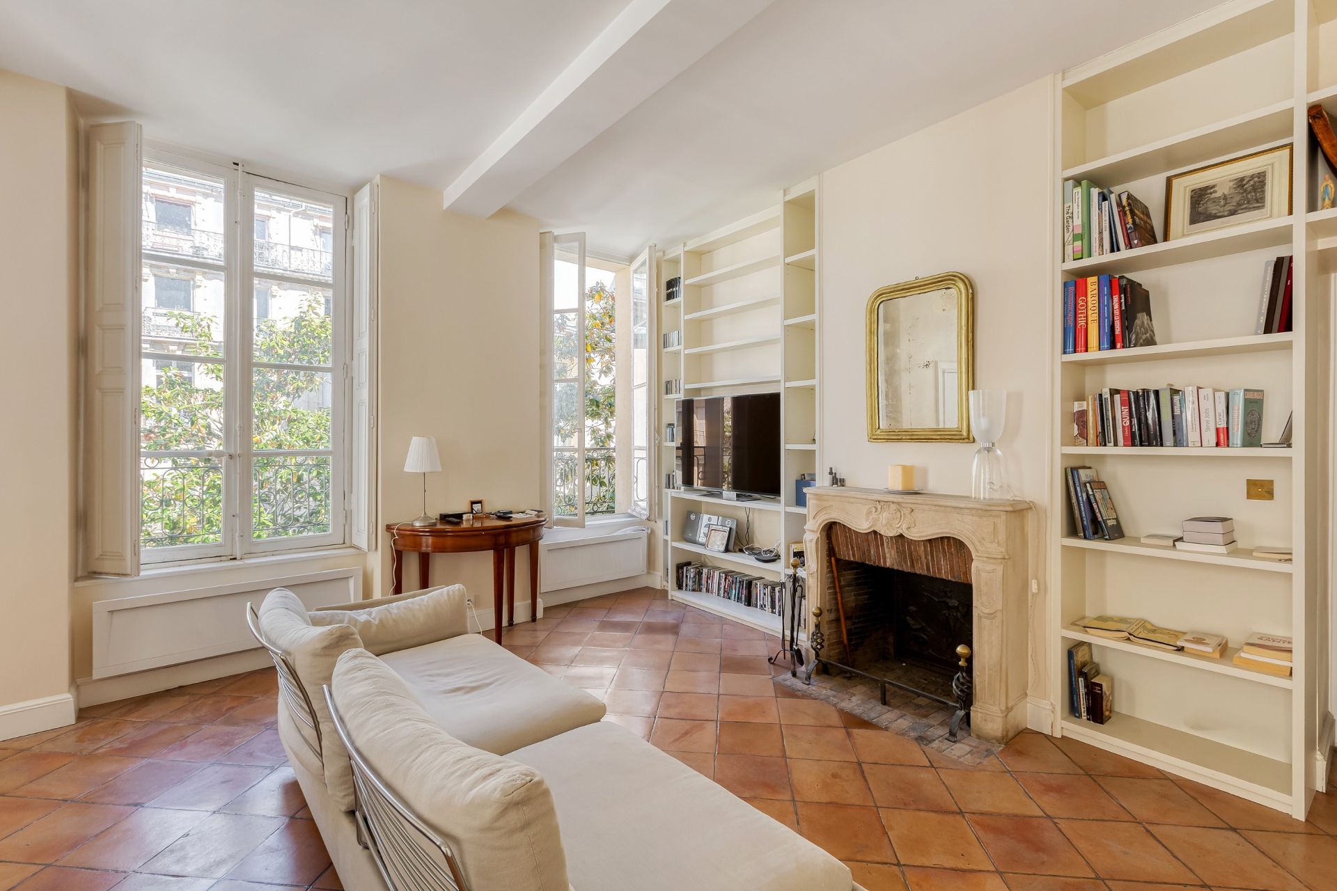 luxury apartment 6 Rooms for sale on PARIS (75006)