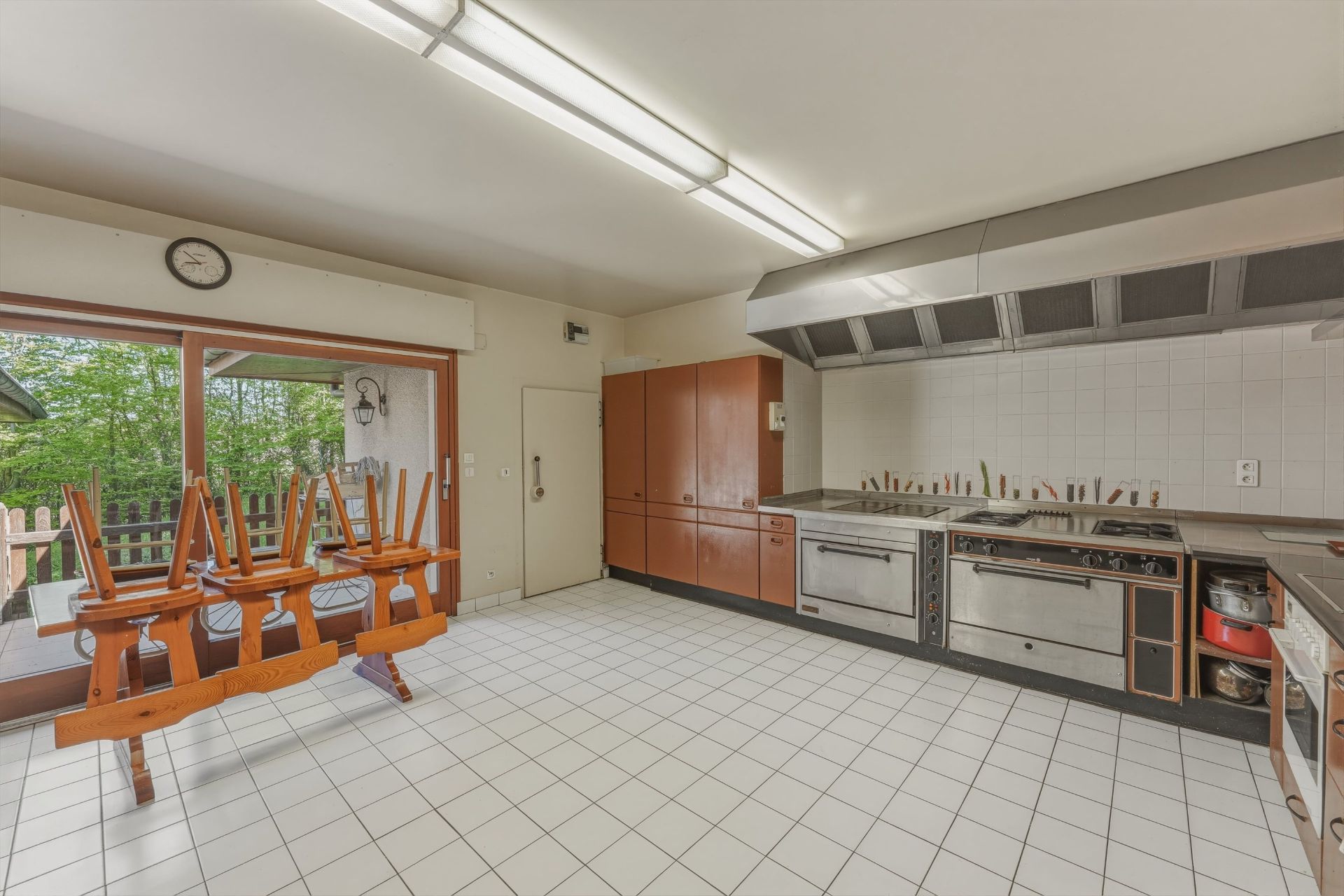 luxury house 13 Rooms for sale on ARCHAMPS (74160)