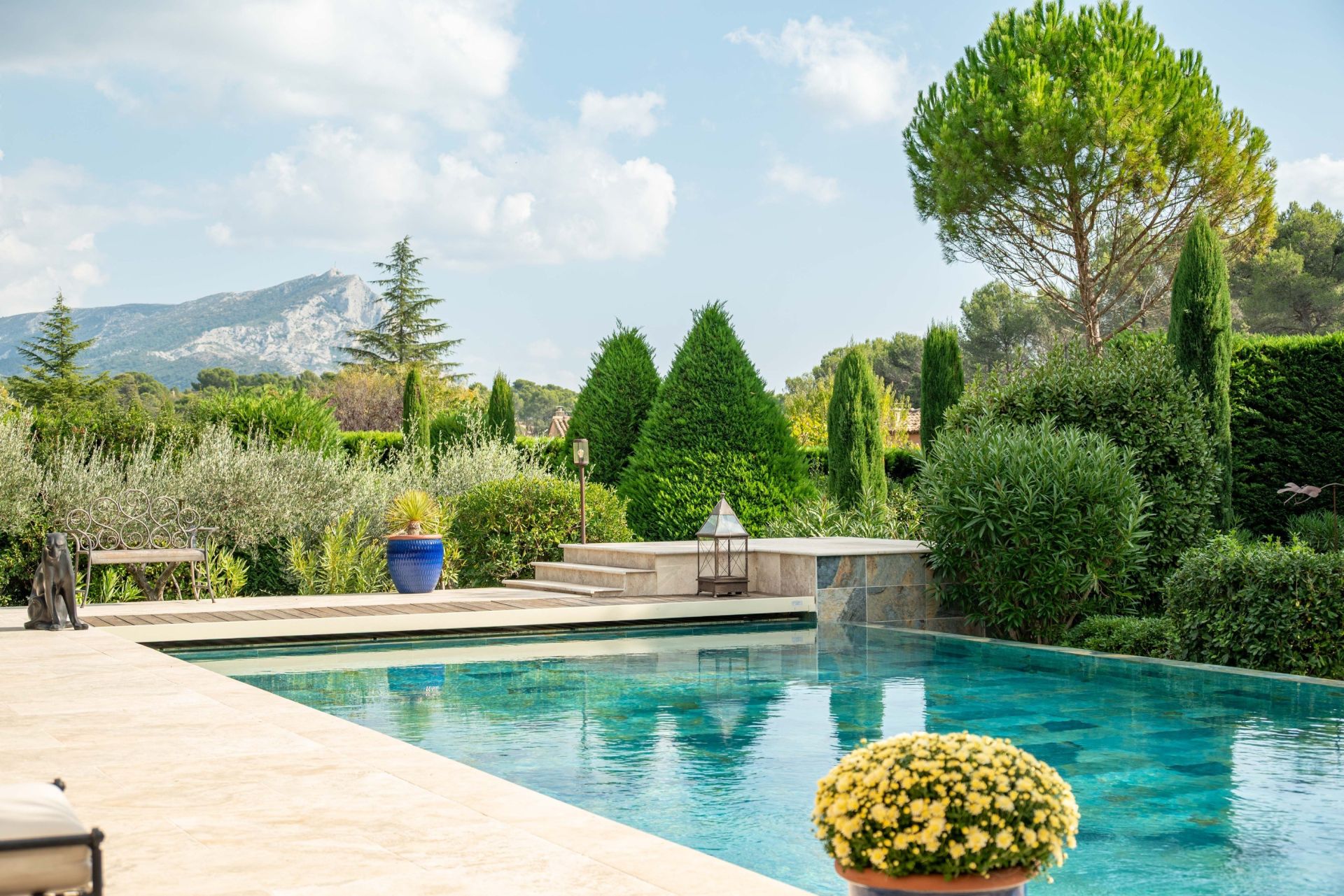 maison de luxe 7 Pièces en vente sur ST MARC JAUMEGARDE (13100)