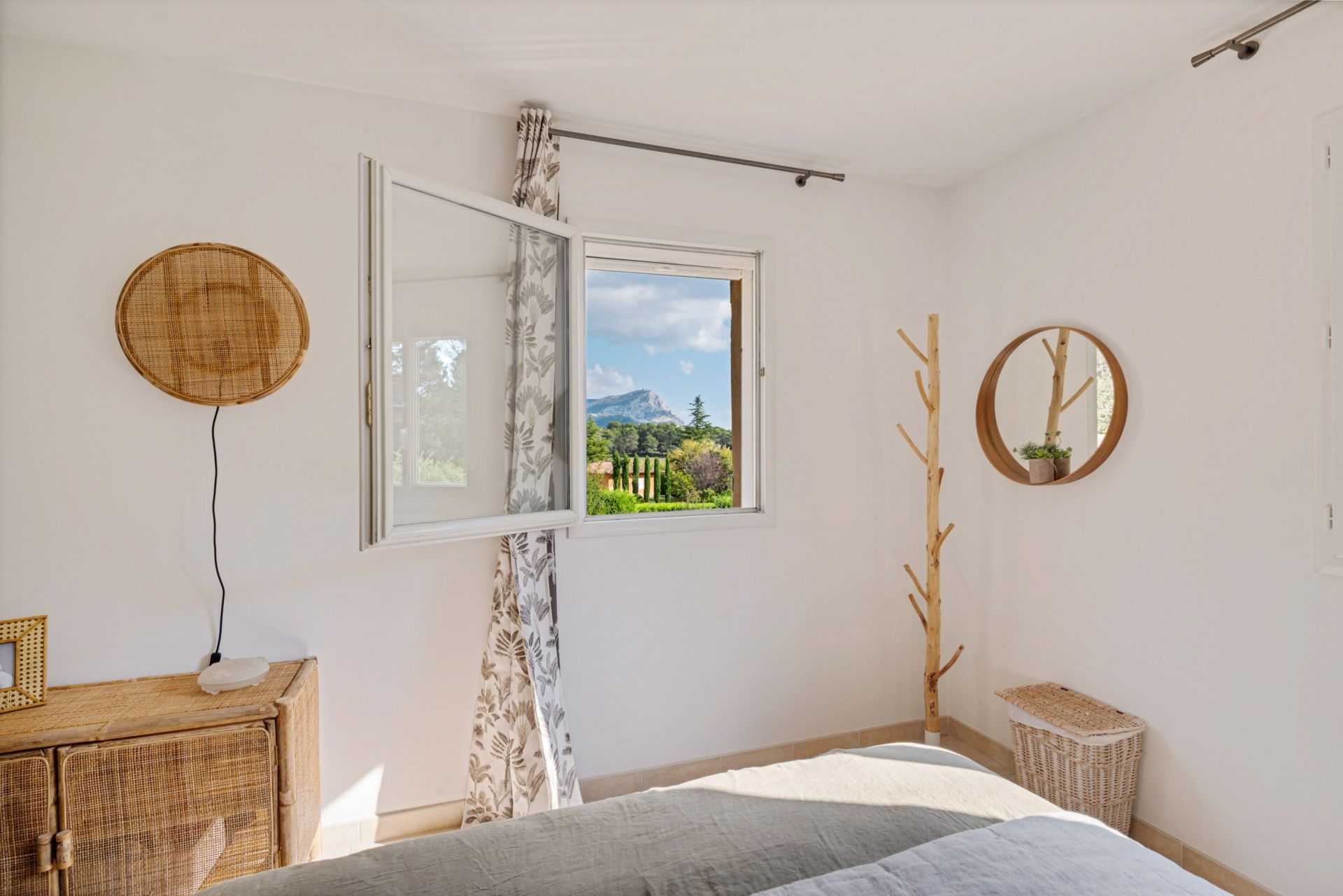 maison de luxe 7 Pièces en vente sur ST MARC JAUMEGARDE (13100)