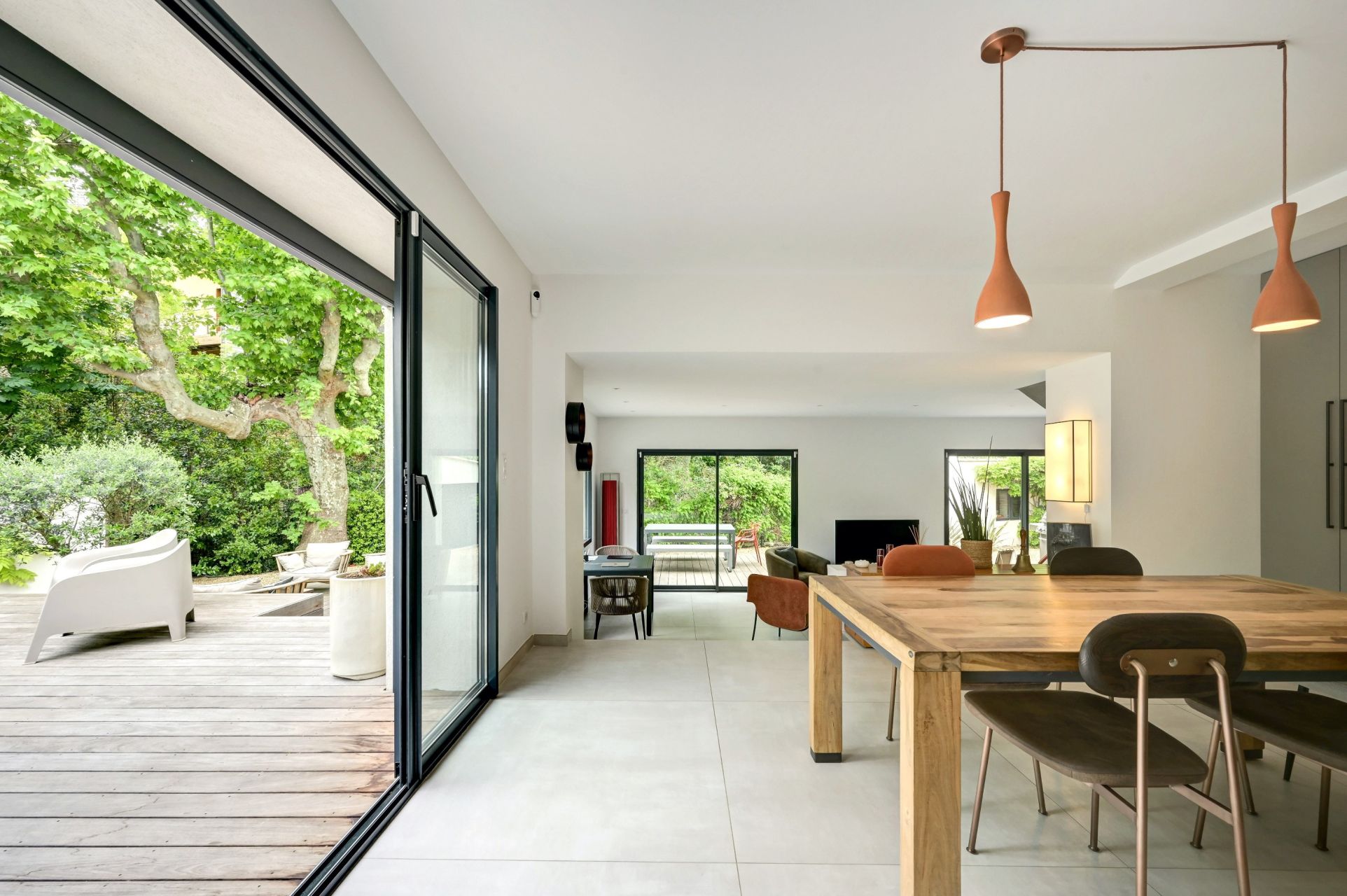 luxury house 6 Rooms for sale on AIX EN PROVENCE (13100)