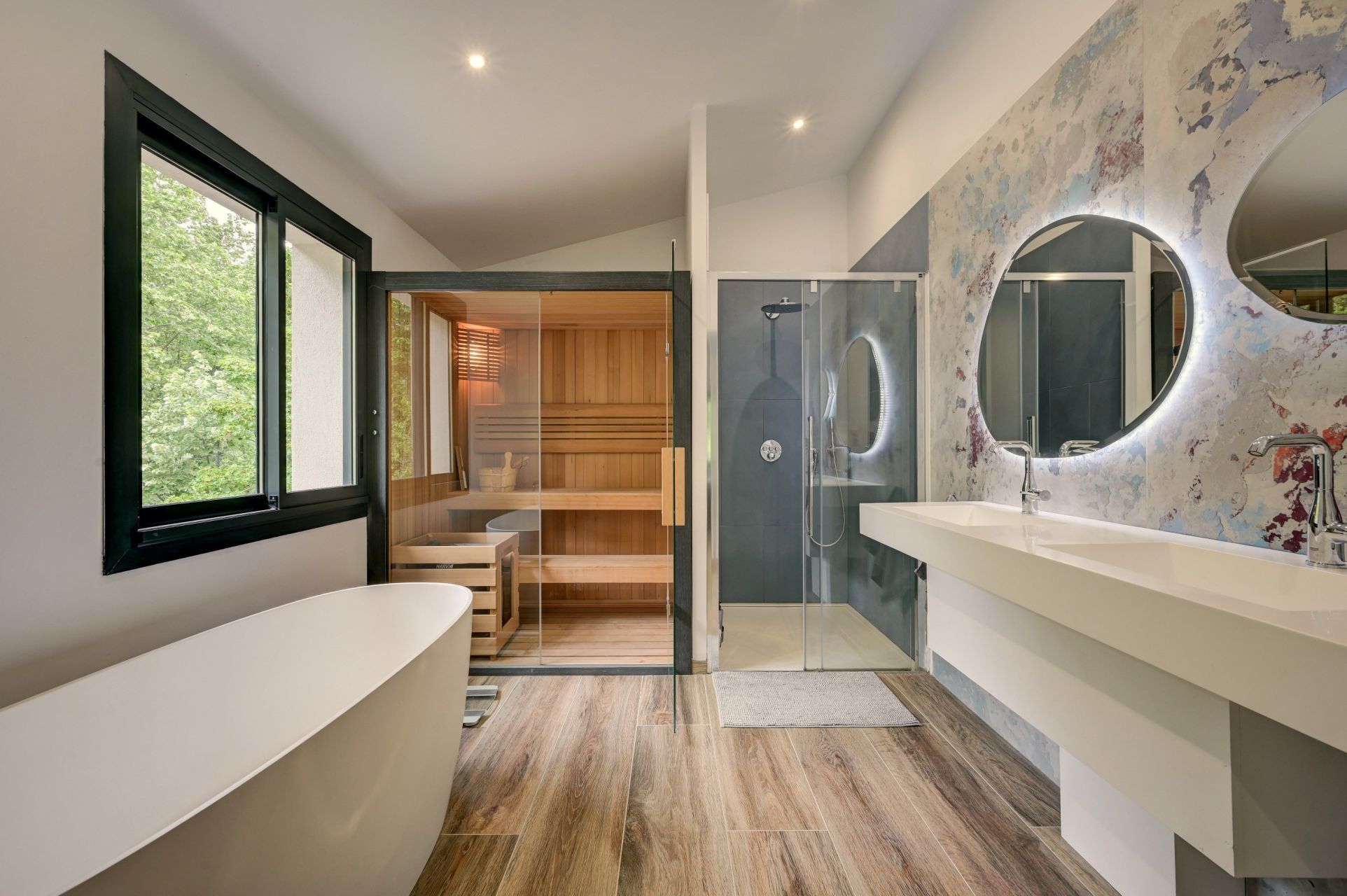 luxury house 6 Rooms for sale on AIX EN PROVENCE (13100)