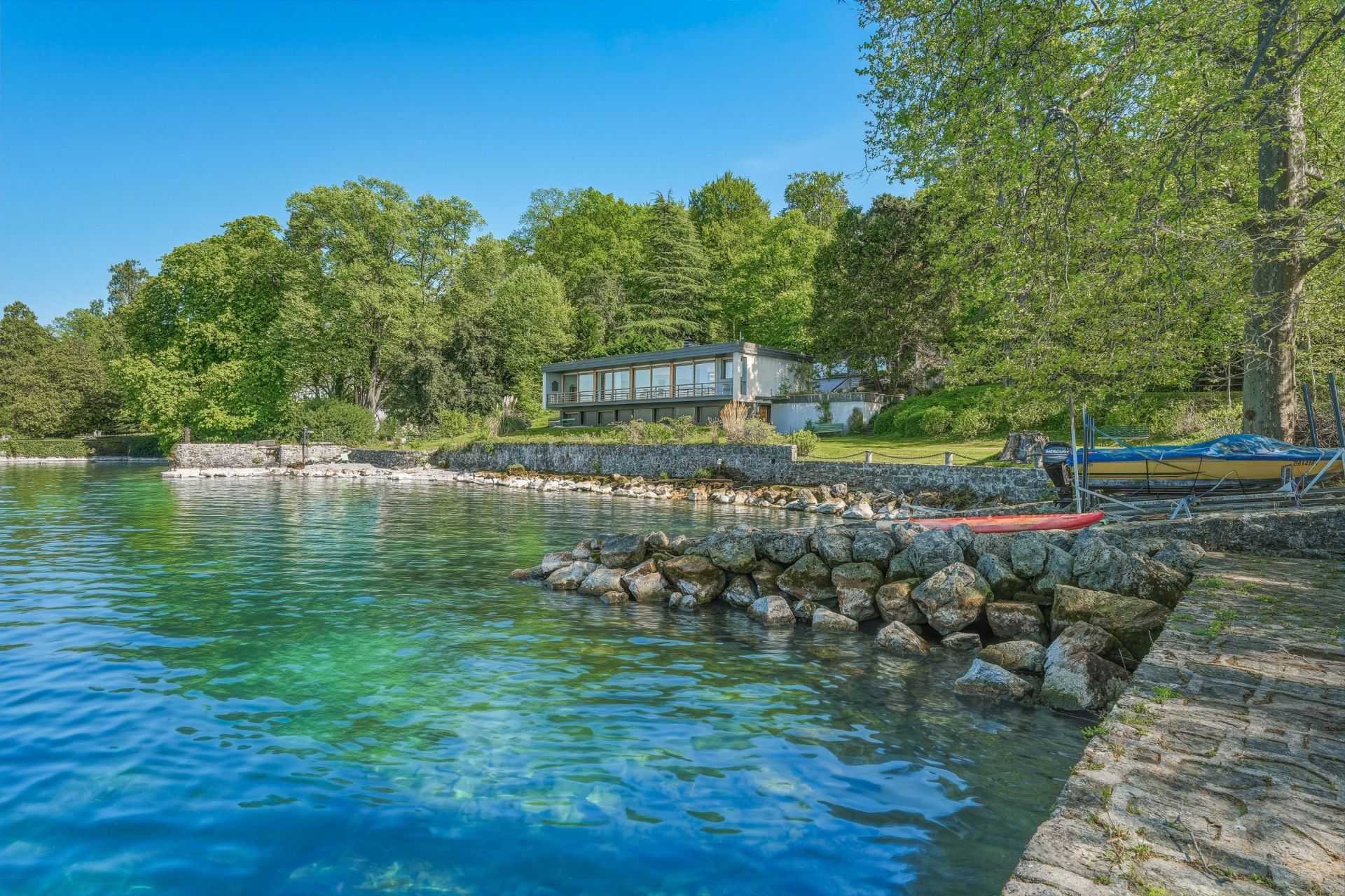 luxury house 14 Rooms for sale on AMPHION LES BAINS (74500)