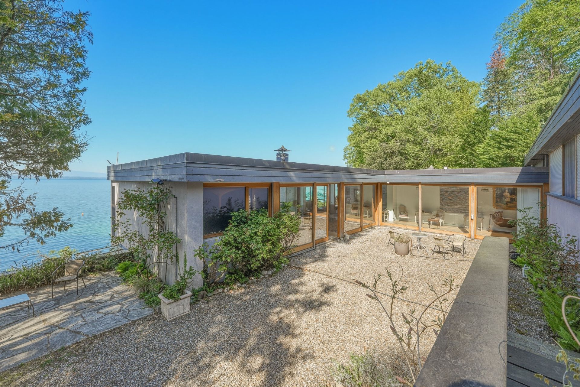 luxury house 14 Rooms for sale on AMPHION LES BAINS (74500)