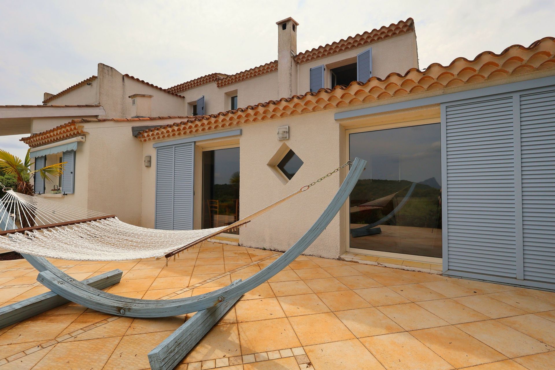 luxury house 5 Rooms for sale on ST MARTIN DE LONDRES (34380)