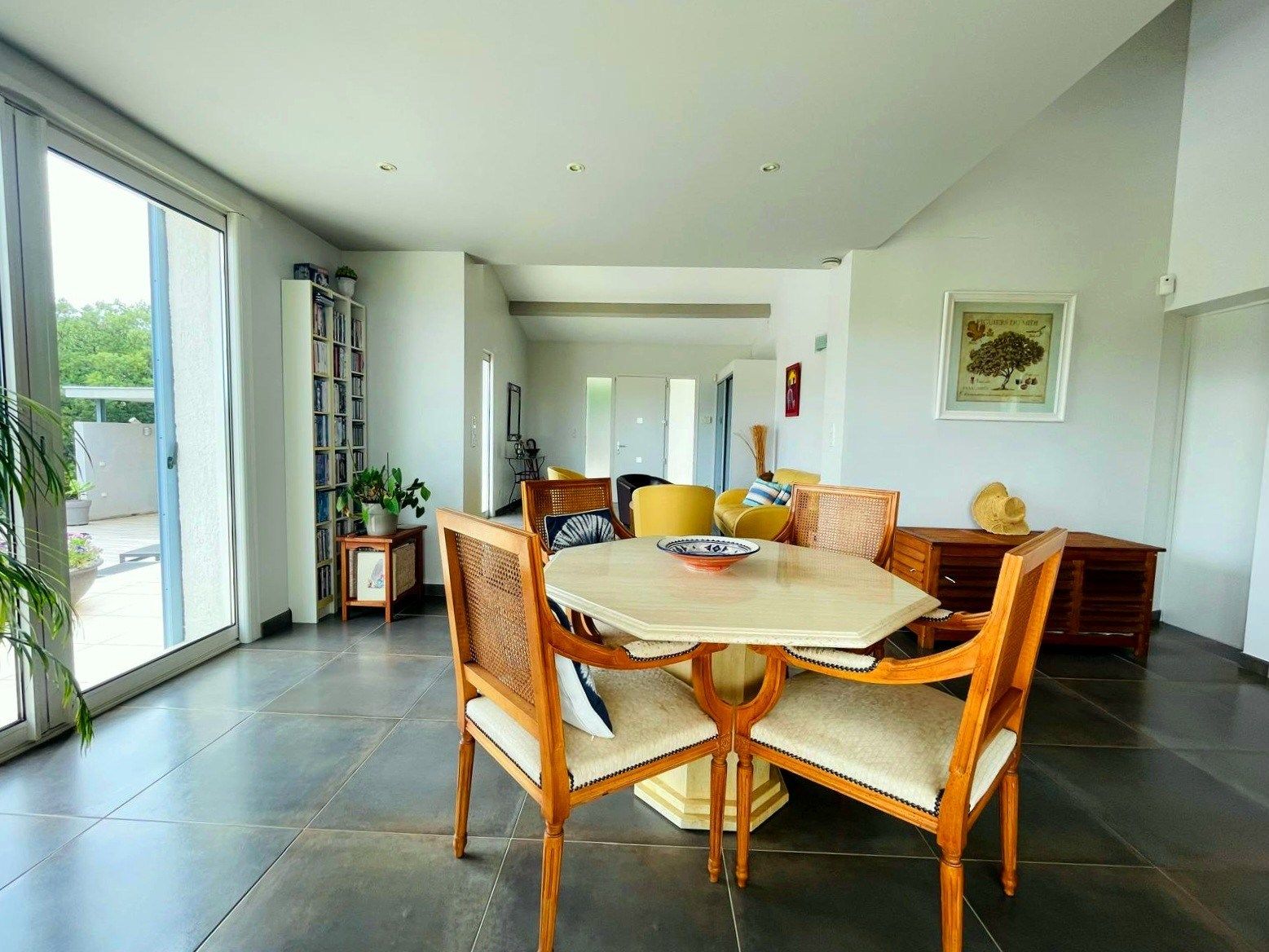 luxury house 5 Rooms for sale on ST MARTIN DE LONDRES (34380)