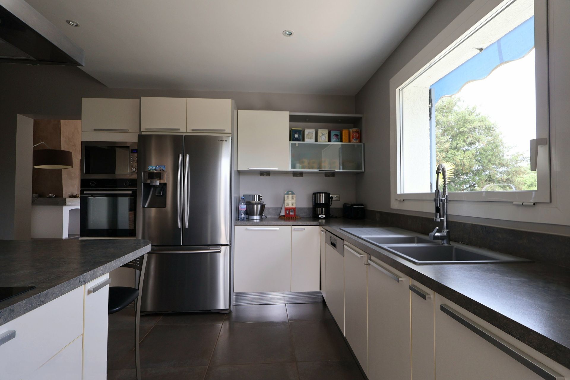 luxury house 5 Rooms for sale on ST MARTIN DE LONDRES (34380)
