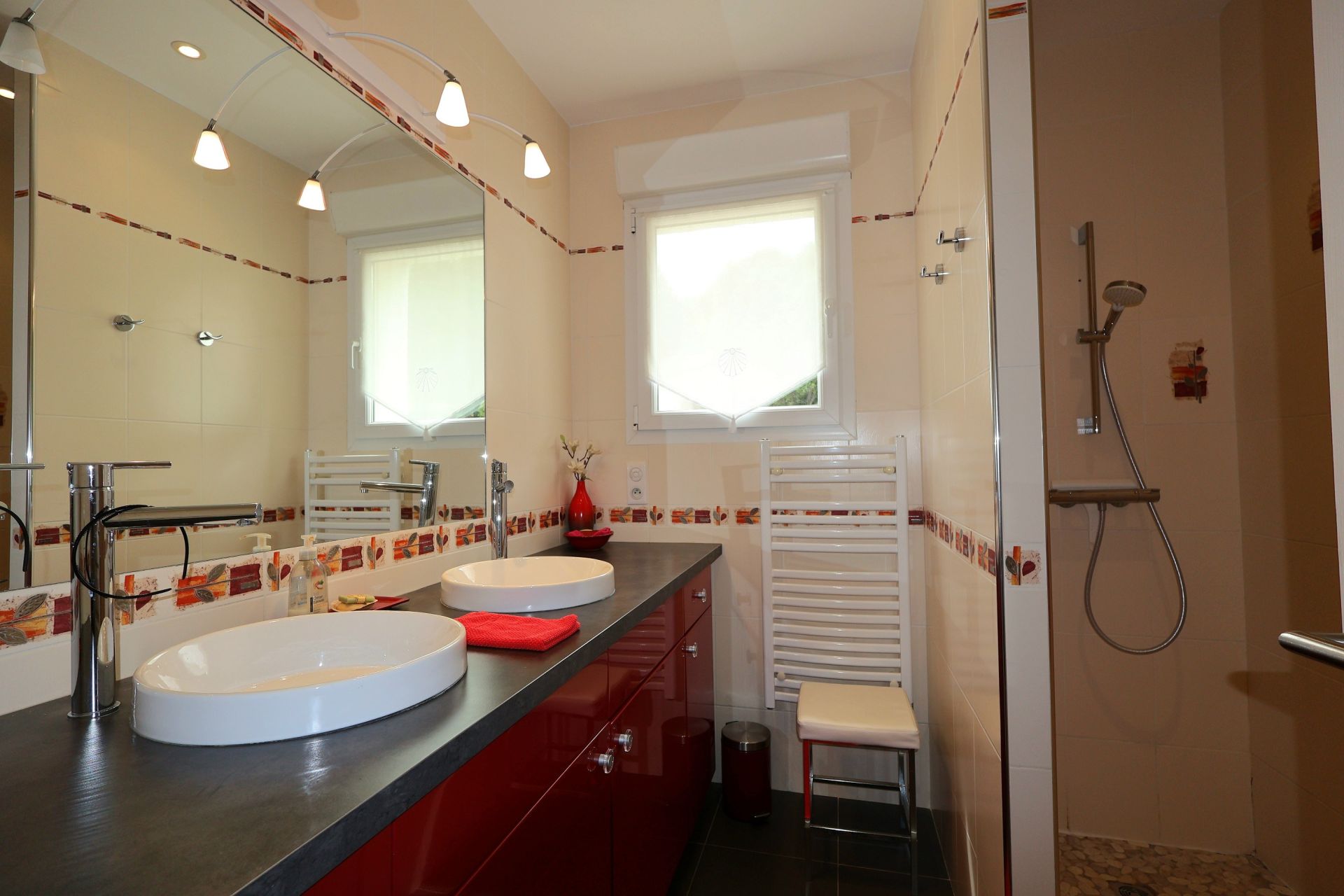 luxury house 5 Rooms for sale on ST MARTIN DE LONDRES (34380)