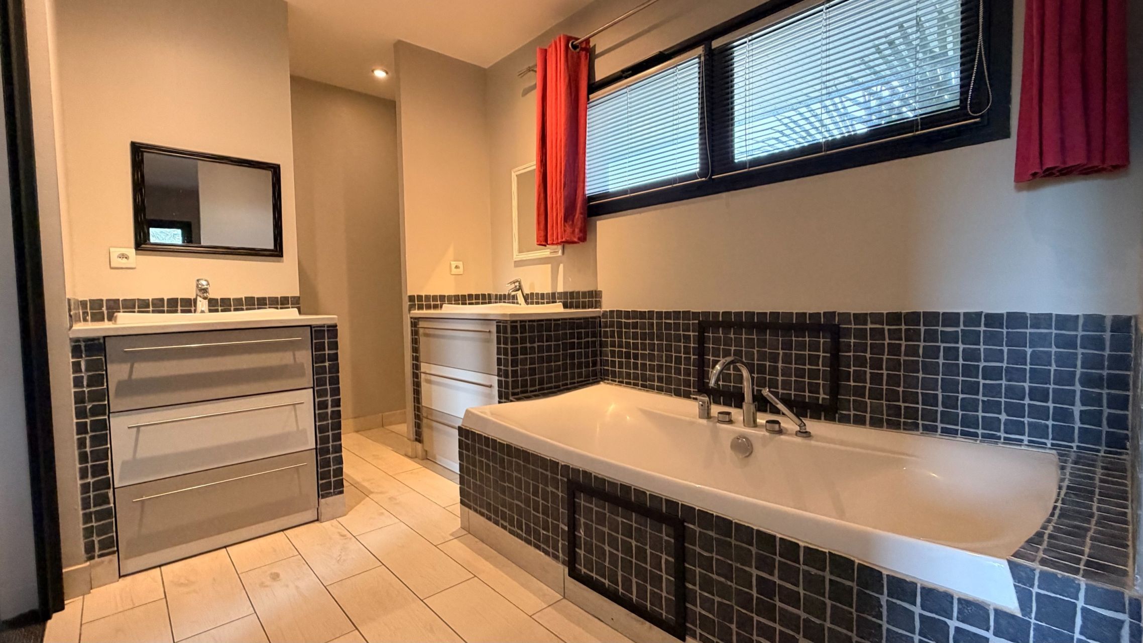maison de luxe 9 Pièces en vente sur GUIDEL (56520)