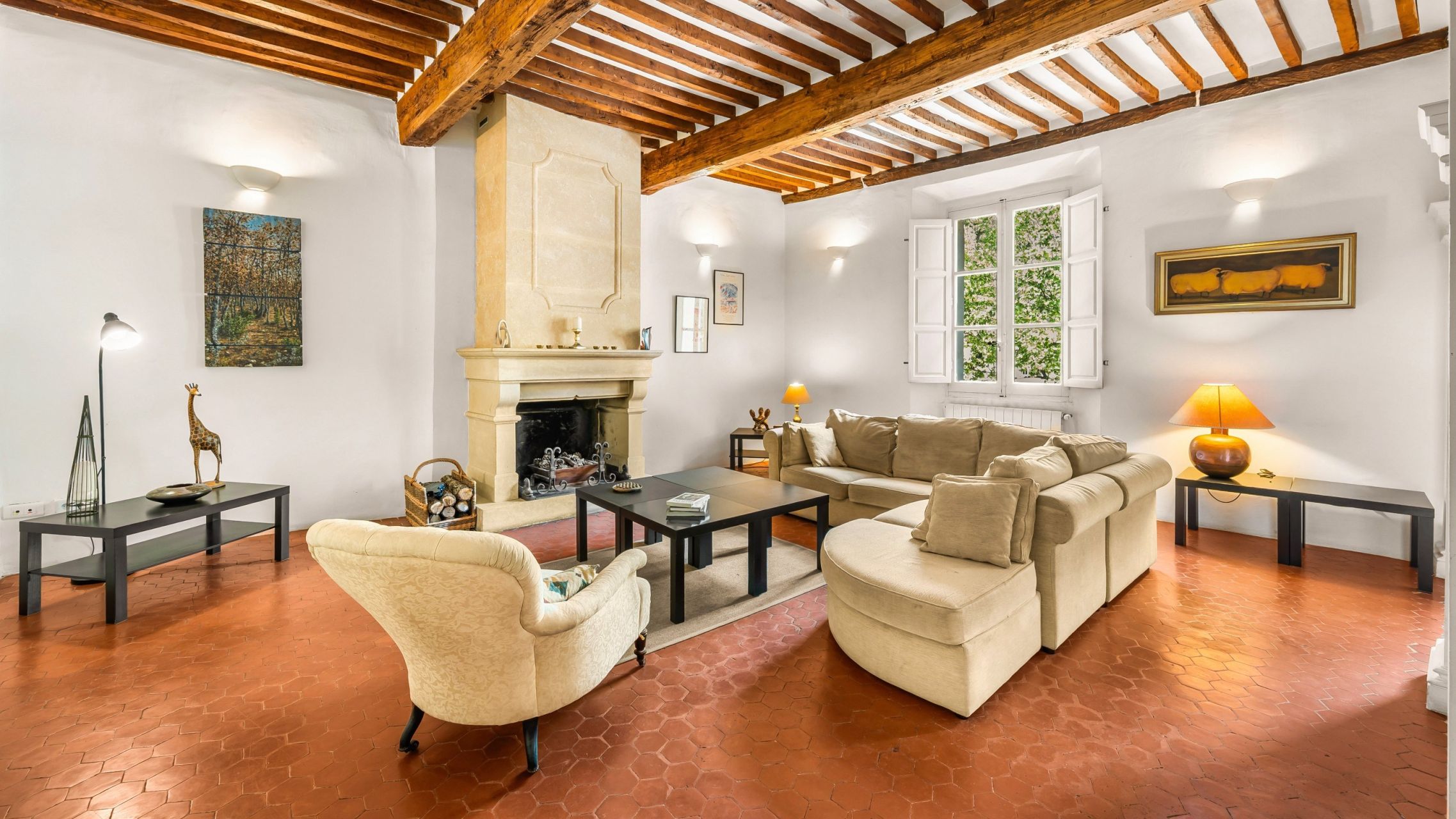 luxury provencale house 10 Rooms for sale on VARAGES (83670)