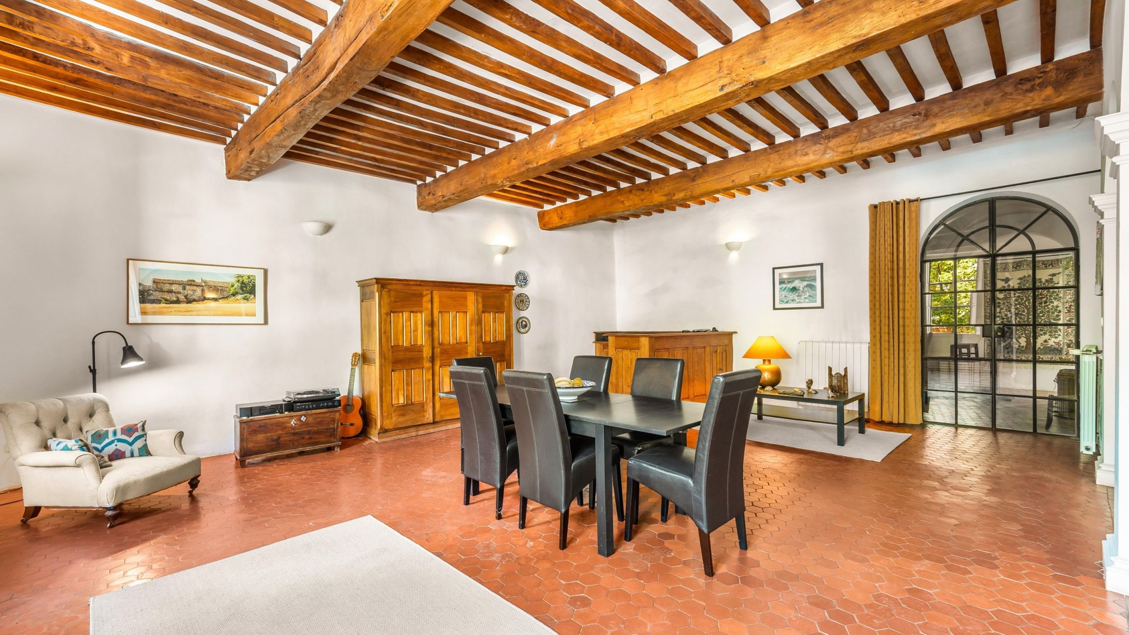 luxury provencale house 10 Rooms for sale on VARAGES (83670)