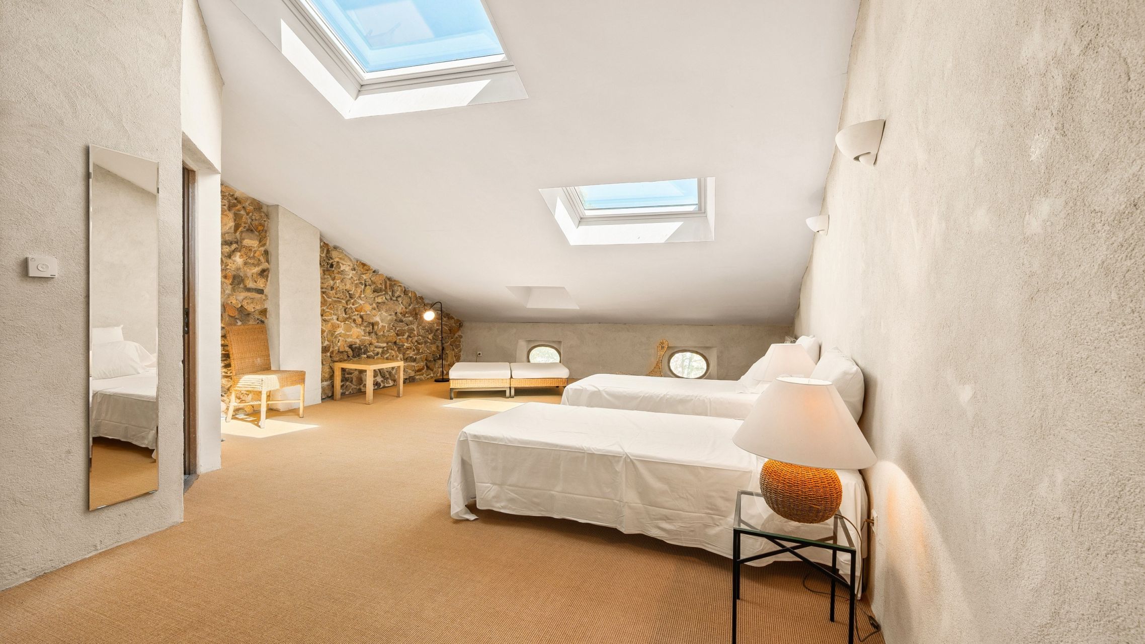 luxury provencale house 10 Rooms for sale on VARAGES (83670)