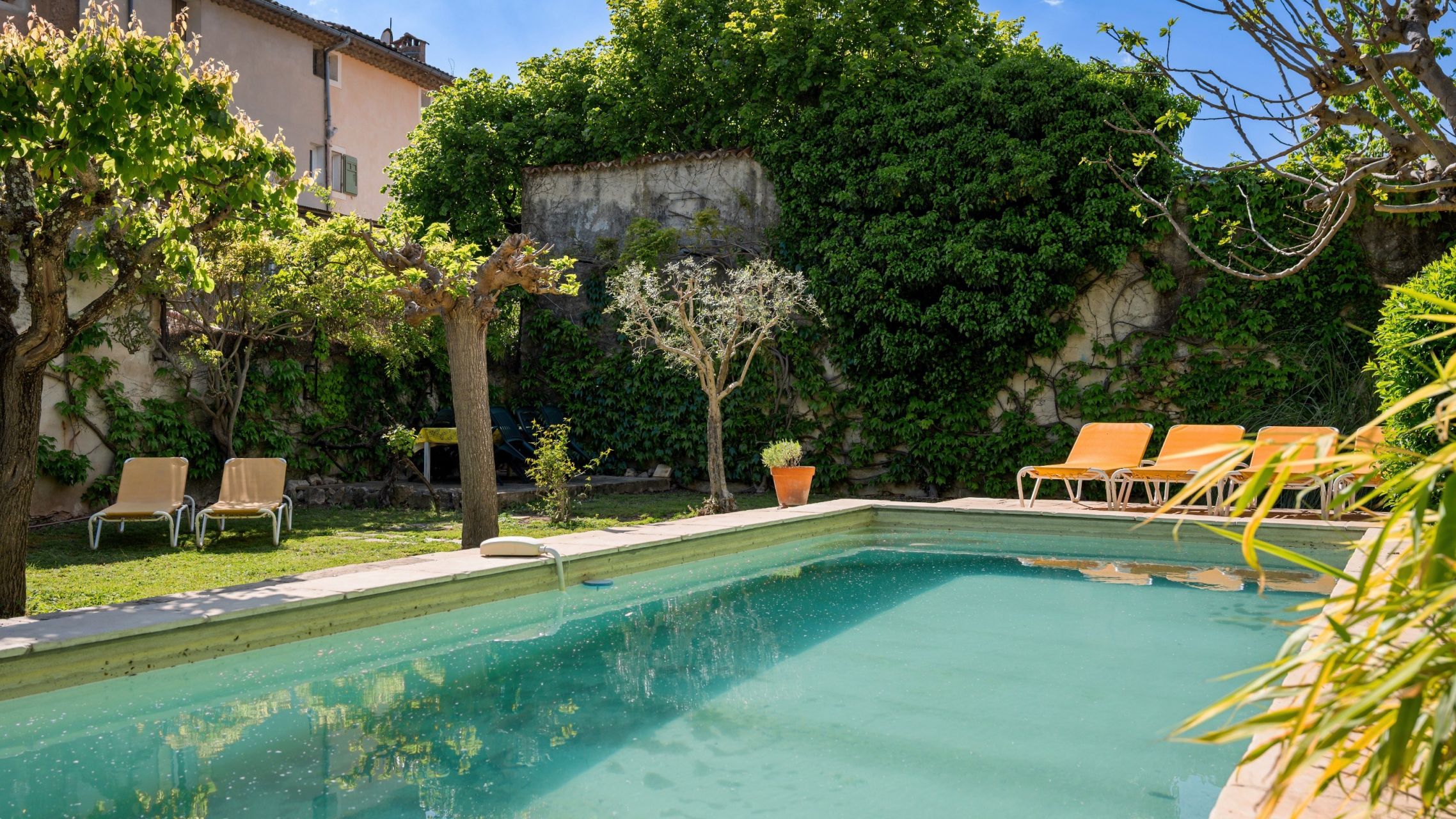 maison provençale de luxe 10 Pièces en vente sur VARAGES (83670)